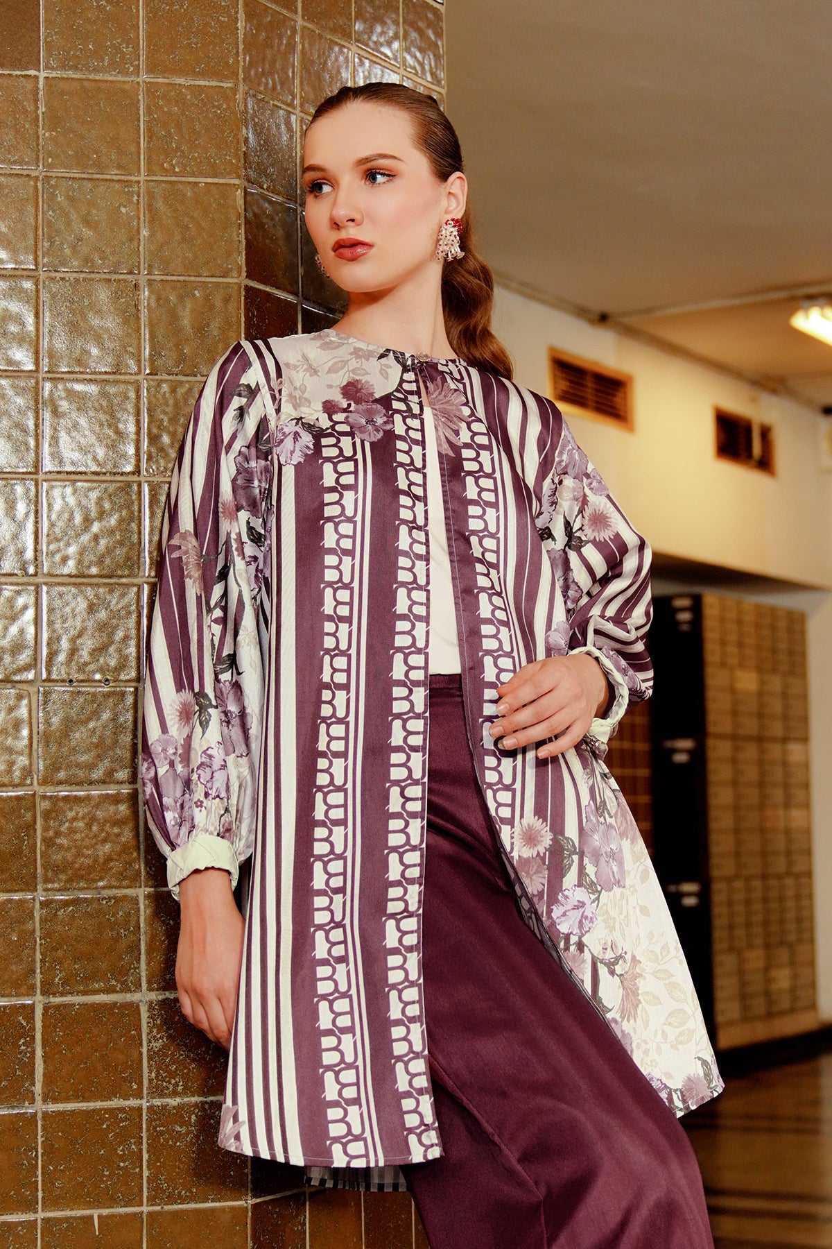 Amona Mix Fabric Outer - Maroon