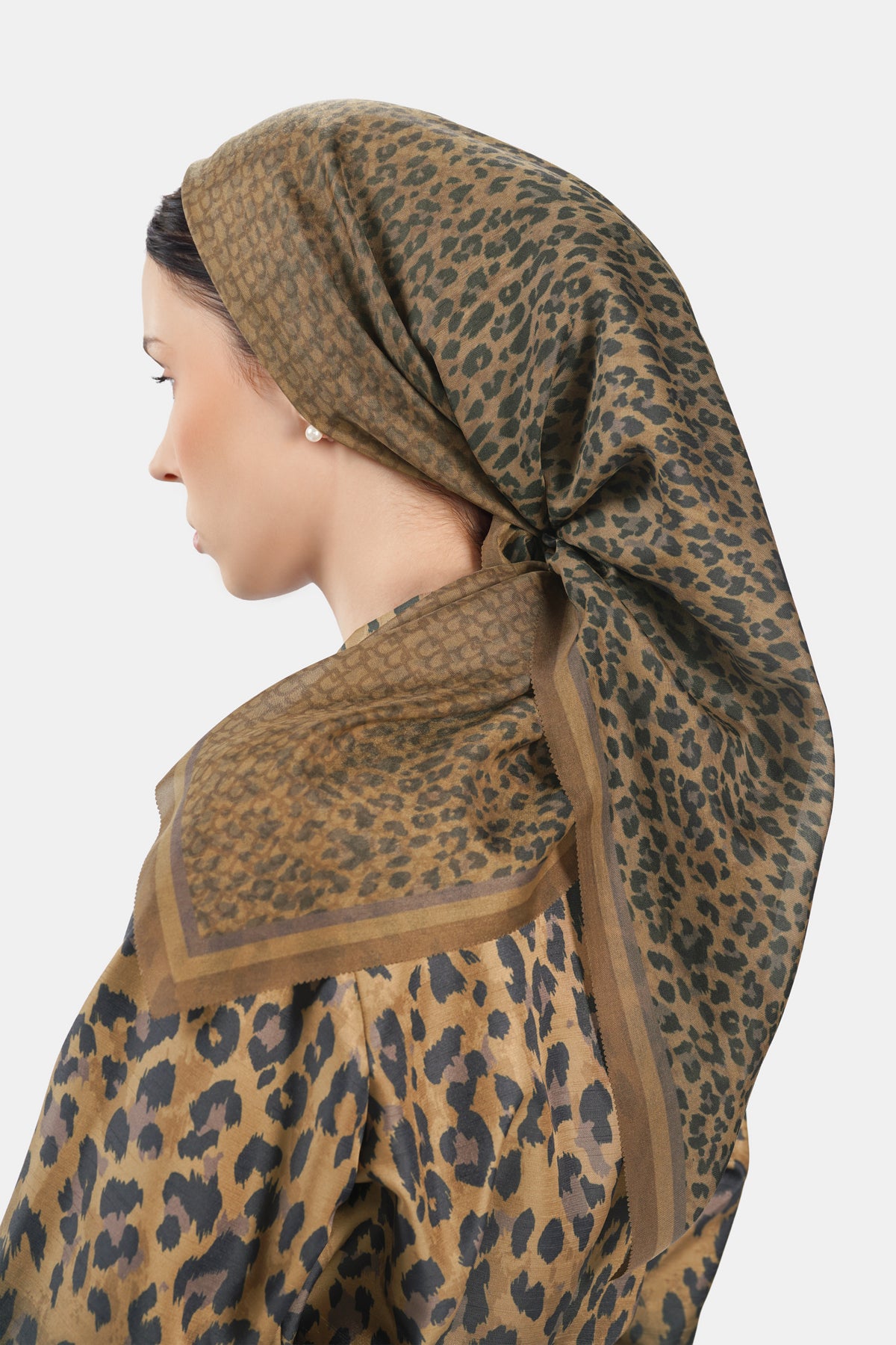 Call Of The Wild Scarf - Brown