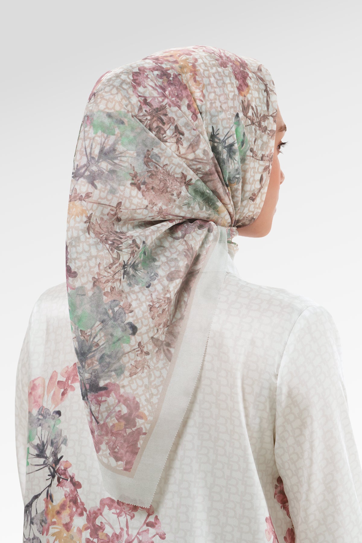 Viola Scarf - Peony