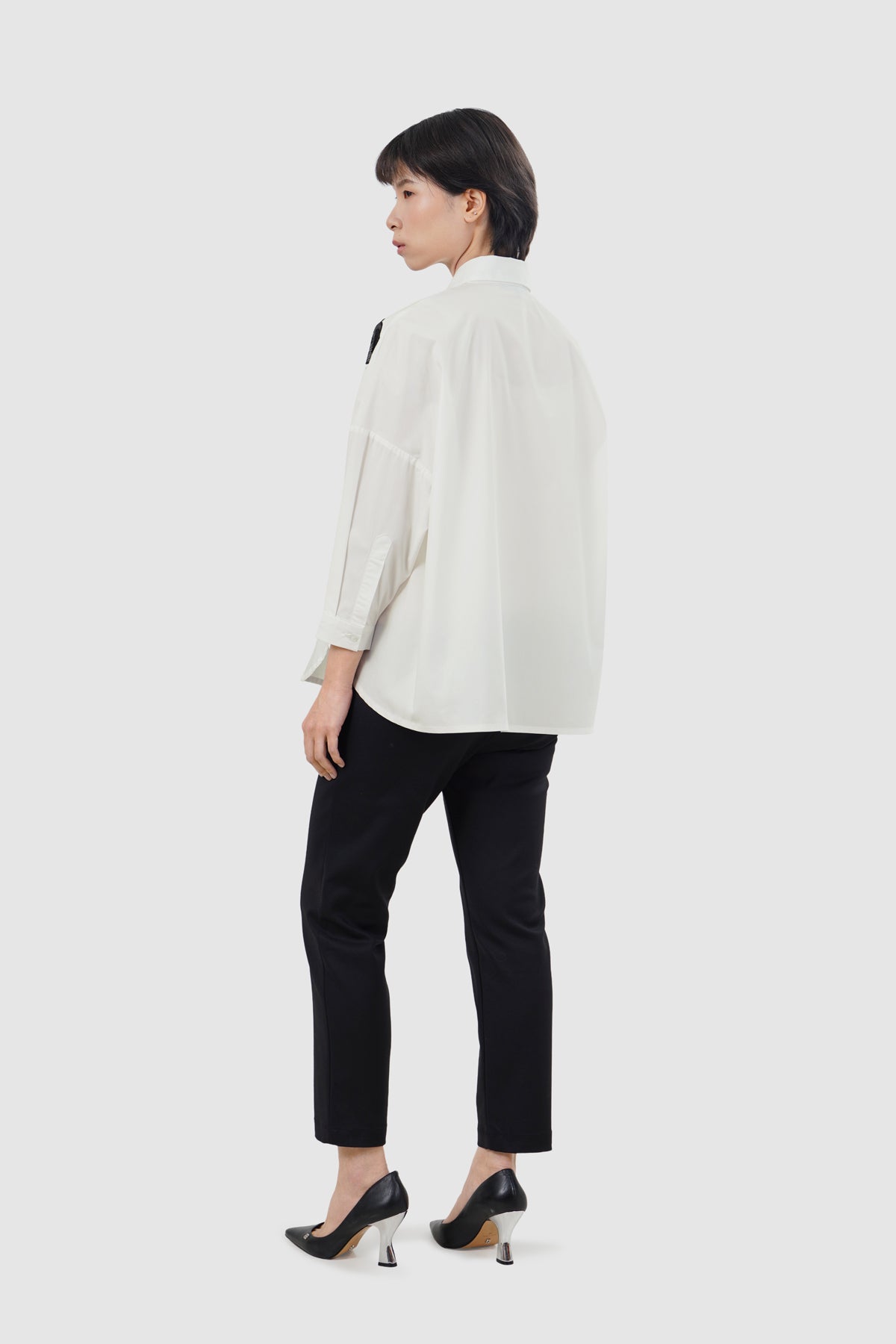 Zerrin Embroidery Shirt - White