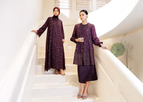 Warna Burgundy Cocok dengan Warna Apa