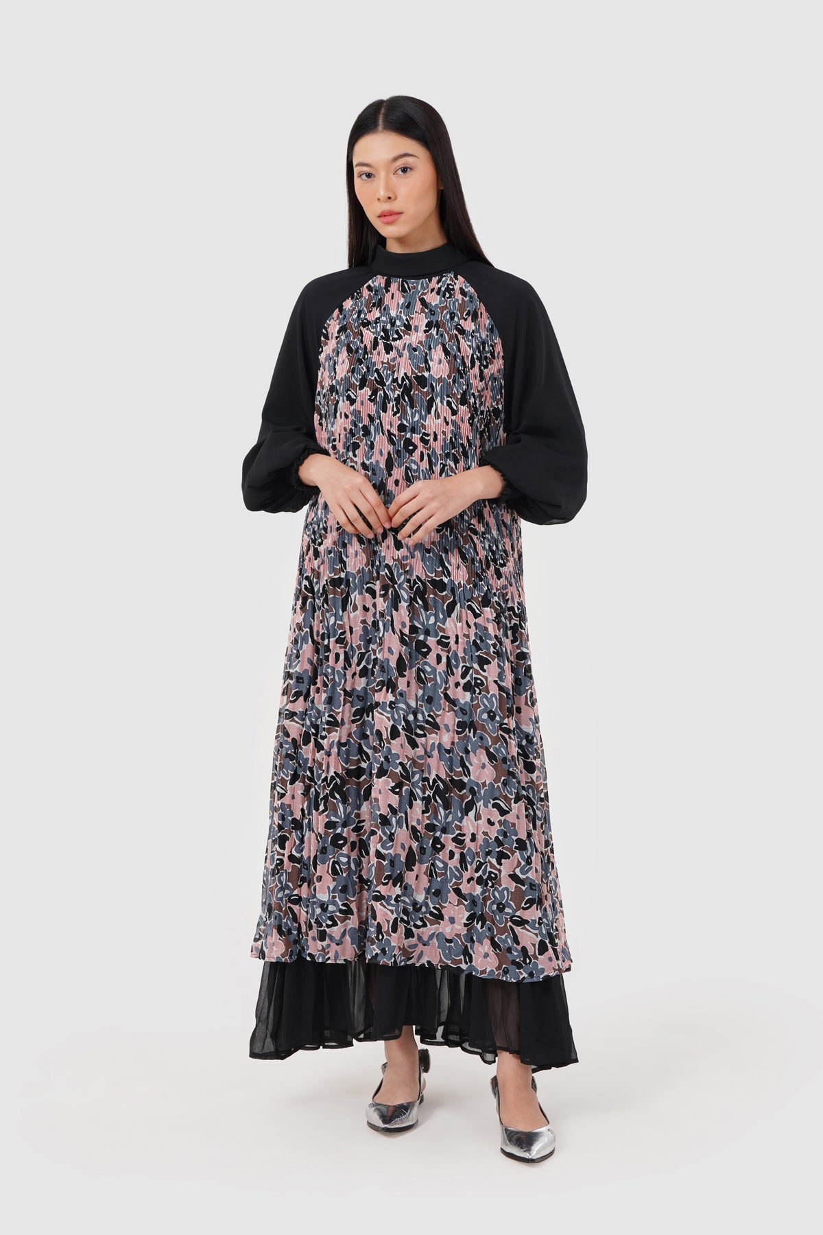 Avena Pleats Dress - Caviar
