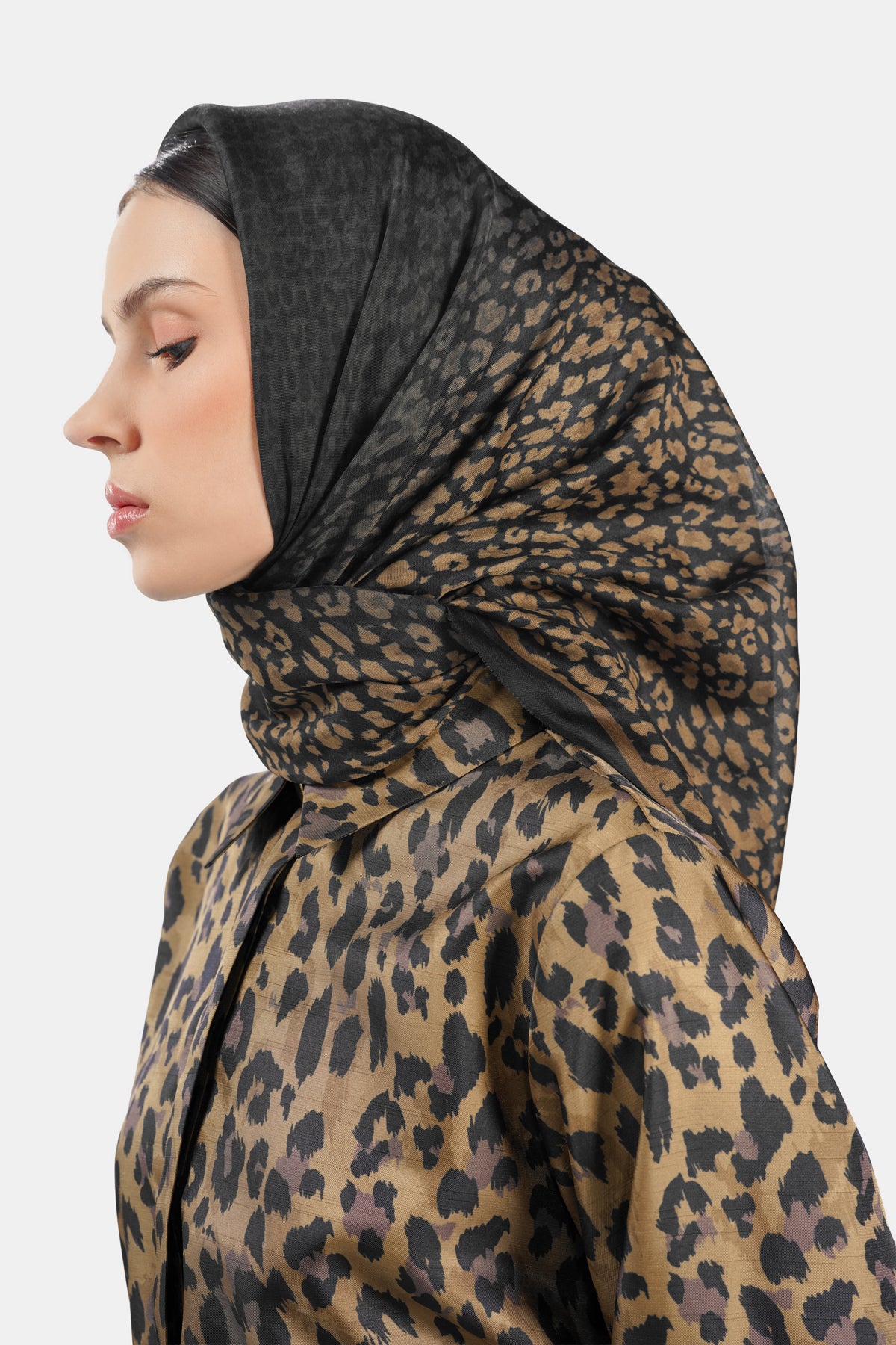 Call Of The Wild Scarf - Black