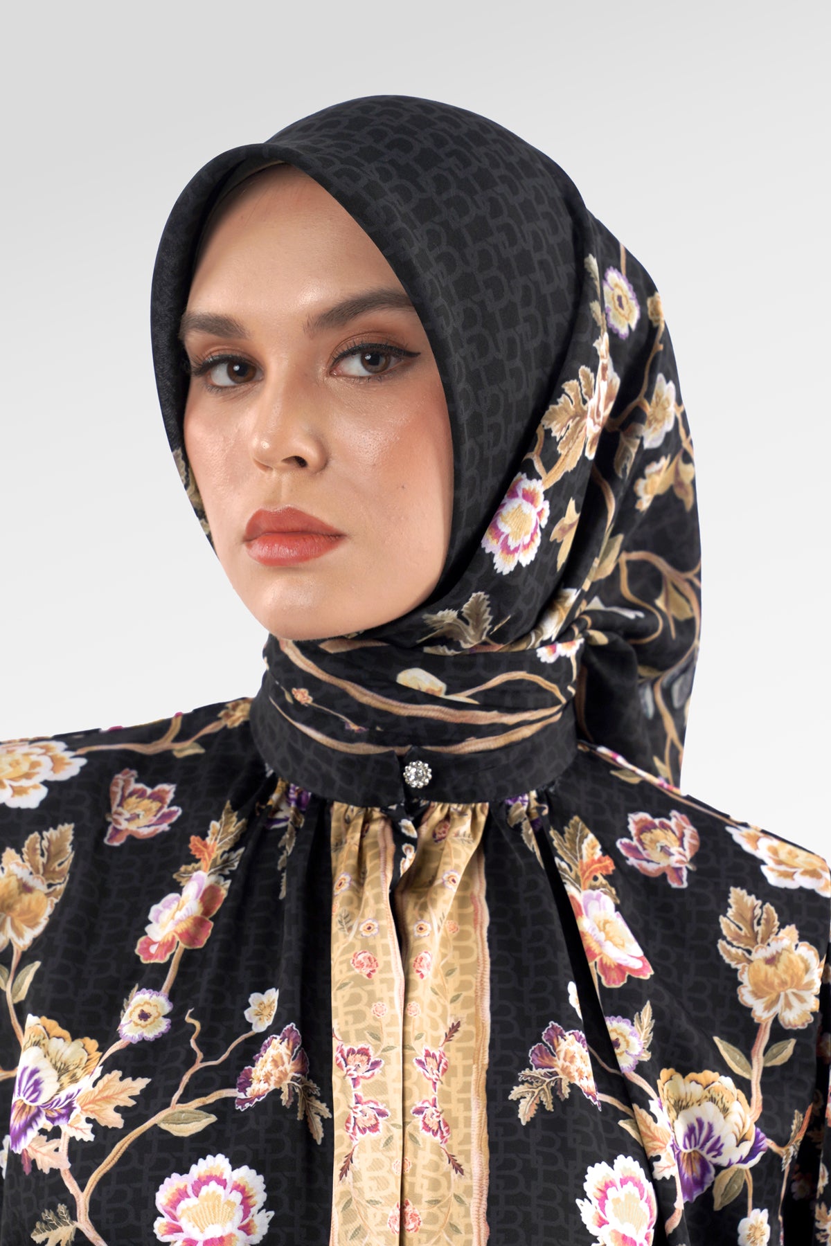 Blooming Eid Scarf - Black Iris
