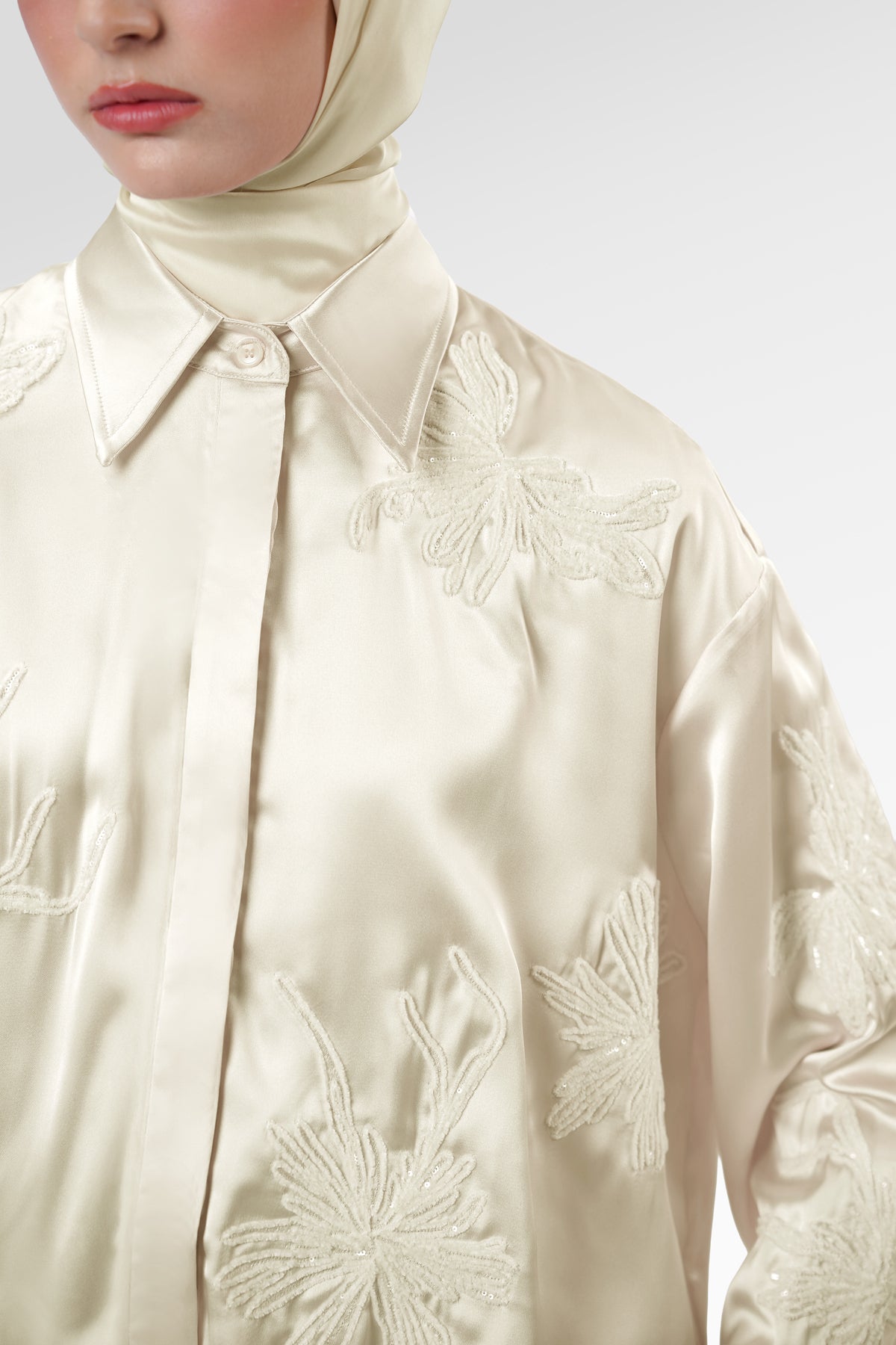 Briana Shirt - Beige