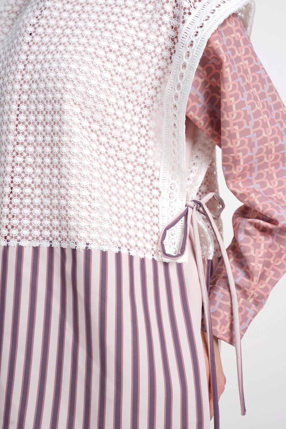 Dreamscape Lace Vest Shirt - Rivera