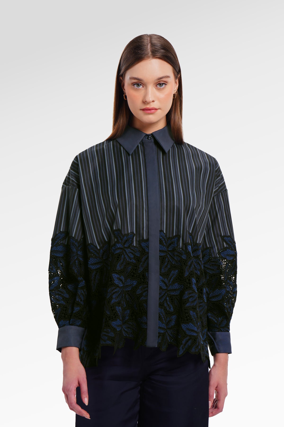Elys Embroidery Lace Shirt - Deep Blue