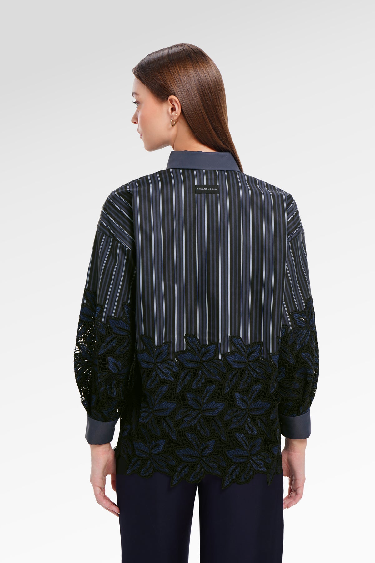 Elys Embroidery Lace Shirt - Deep Blue