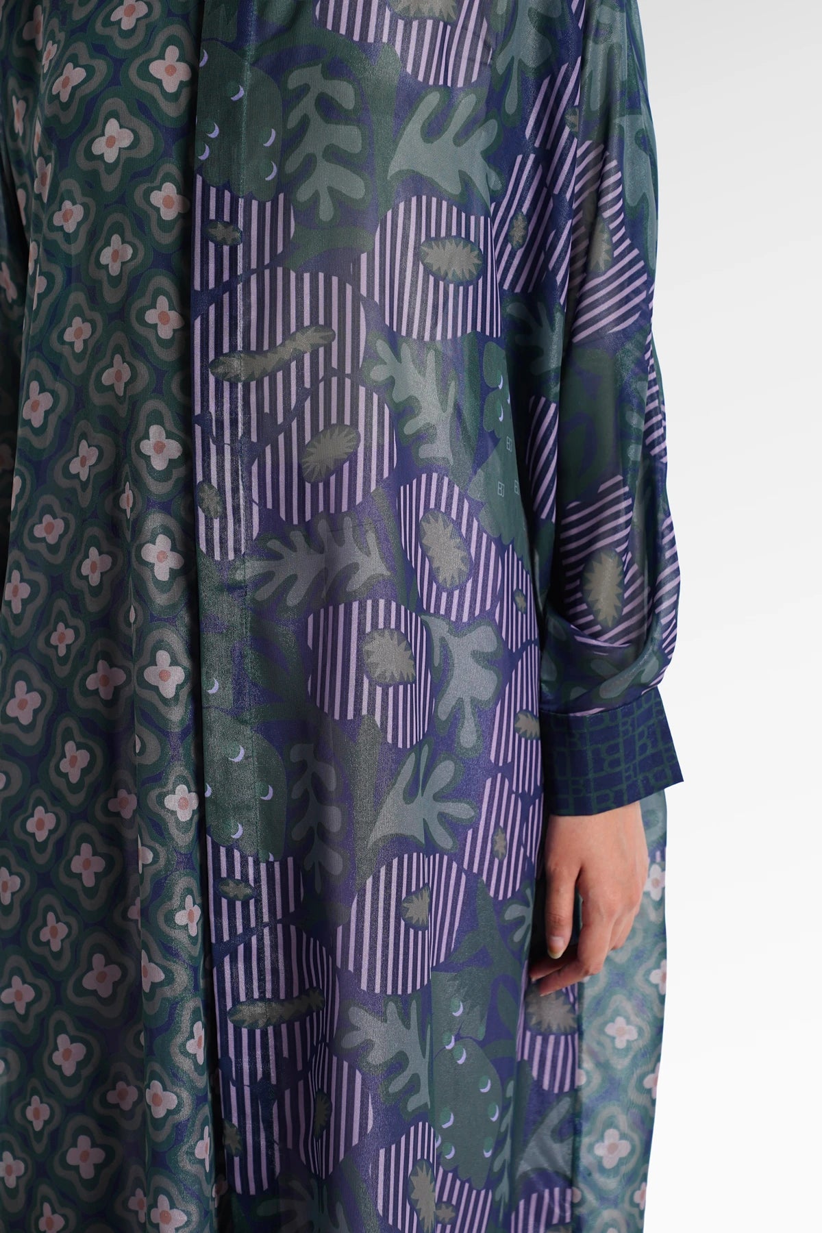 HBJ Batwing Shirt - Rimbu Abadi
