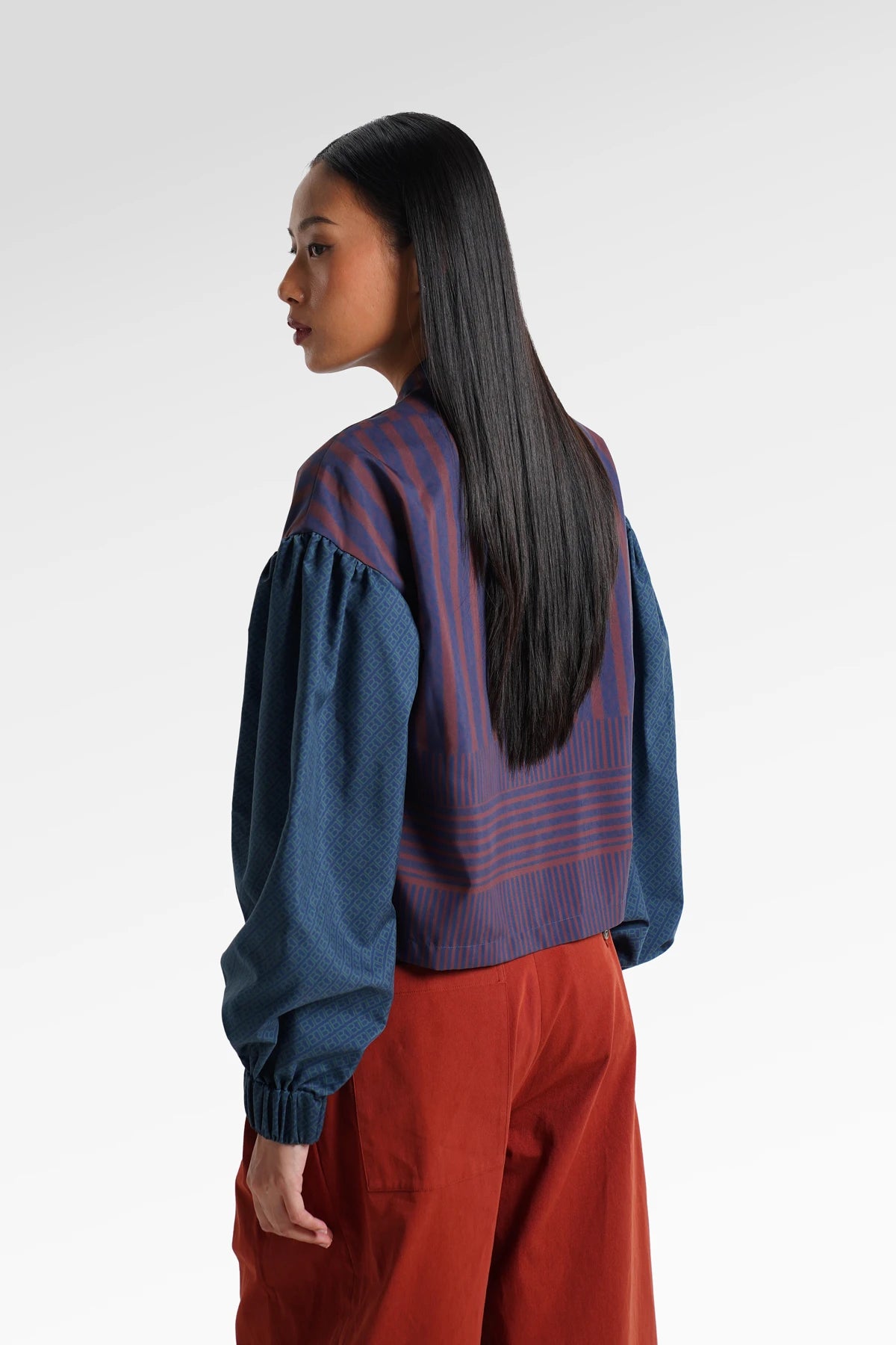 HBJ Crop Shirt - Malam Rintik