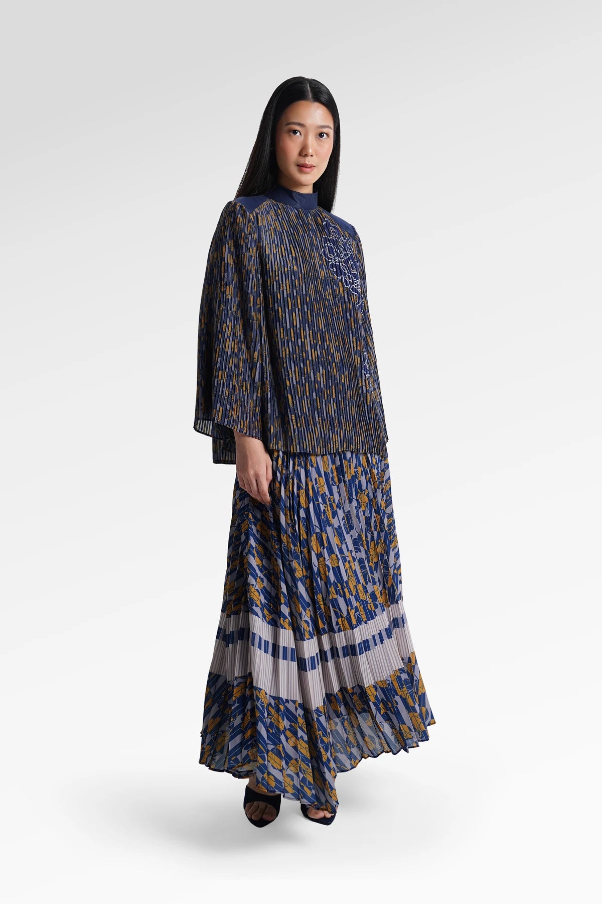 HBJ Pleated Blouse - Rintik Sendu