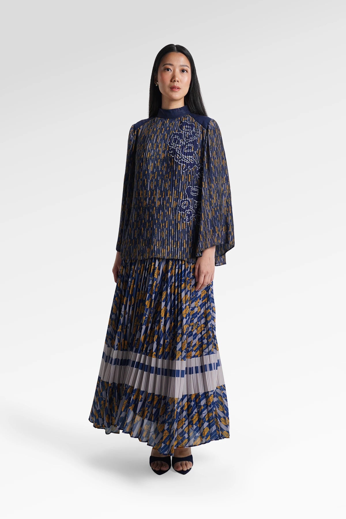 HBJ Pleated Blouse - Rintik Sendu