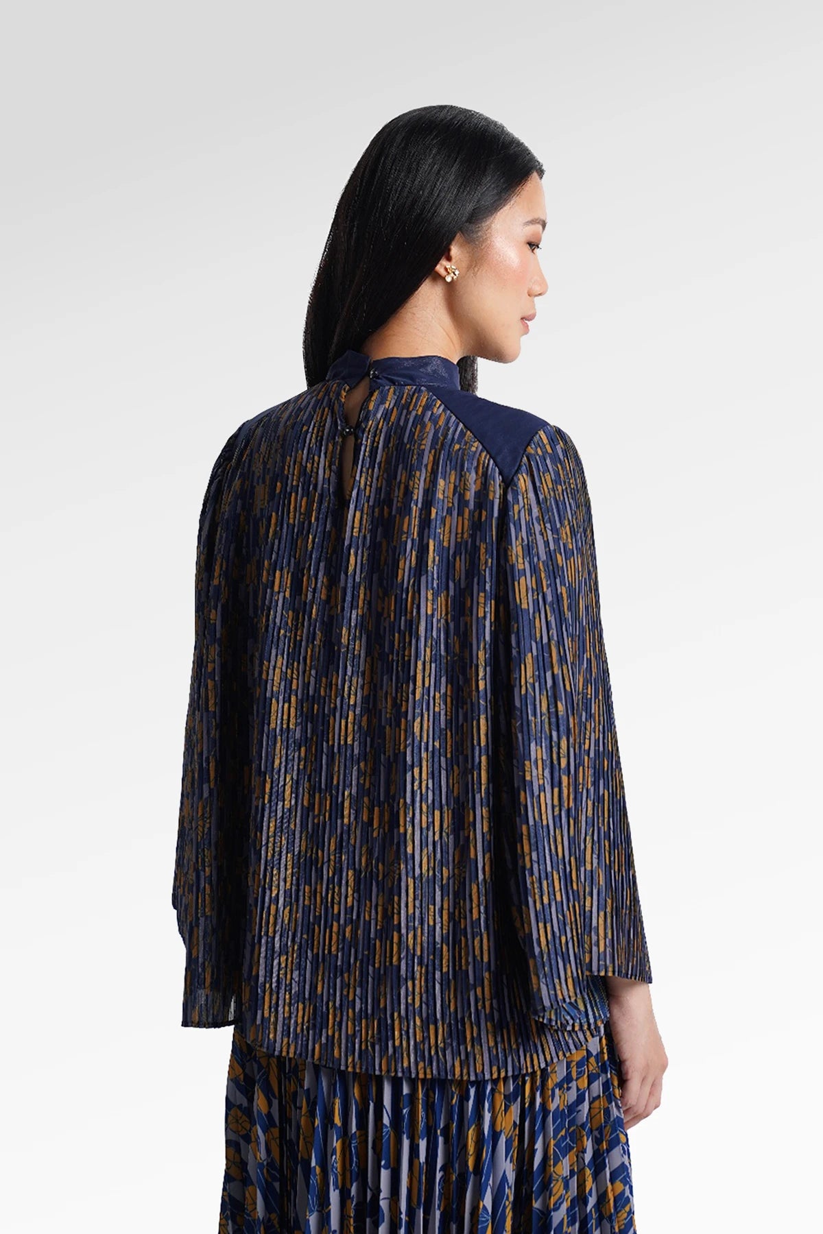 HBJ Pleated Blouse - Rintik Sendu