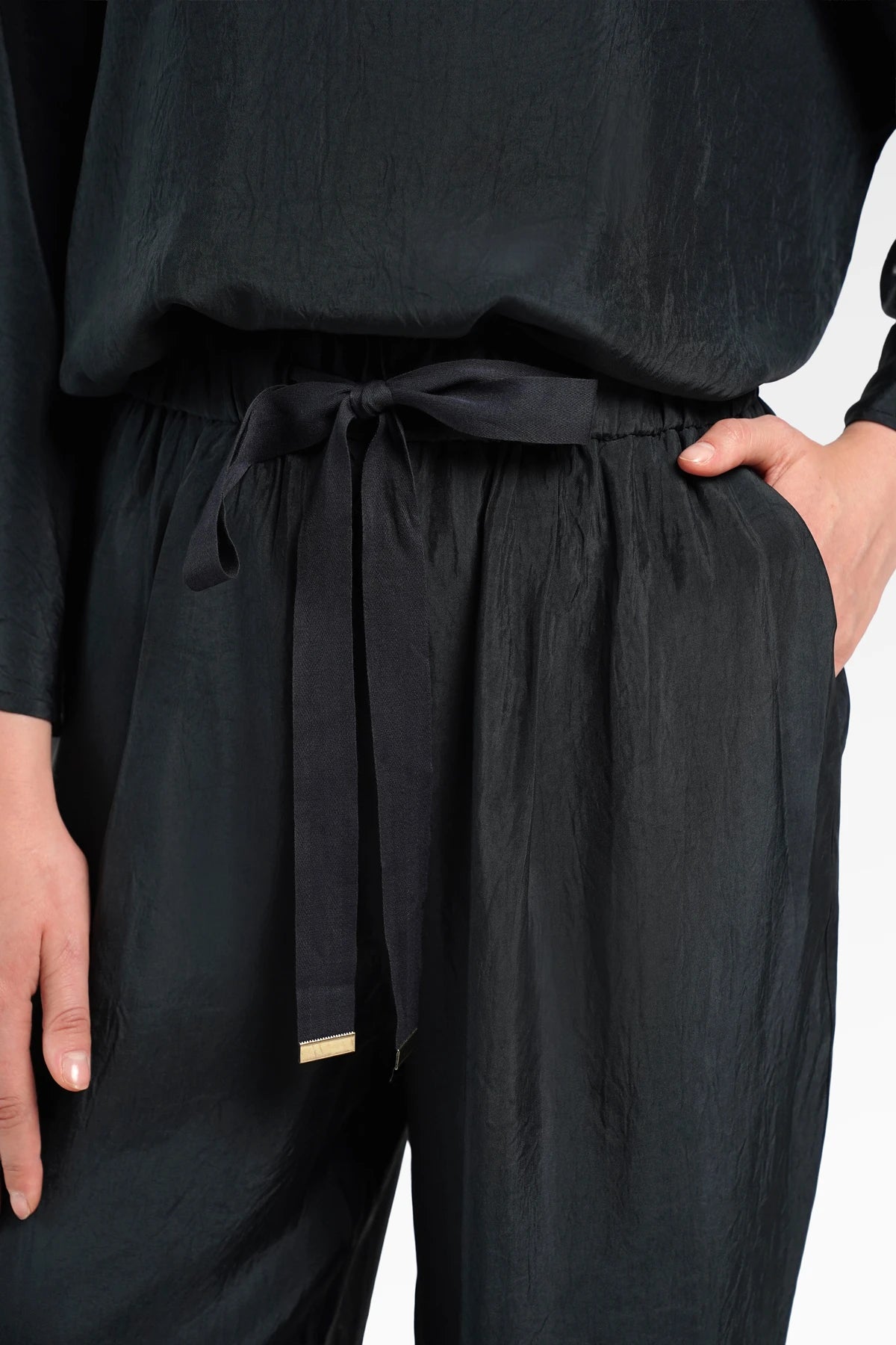 Jeana Pants - Dark Grey