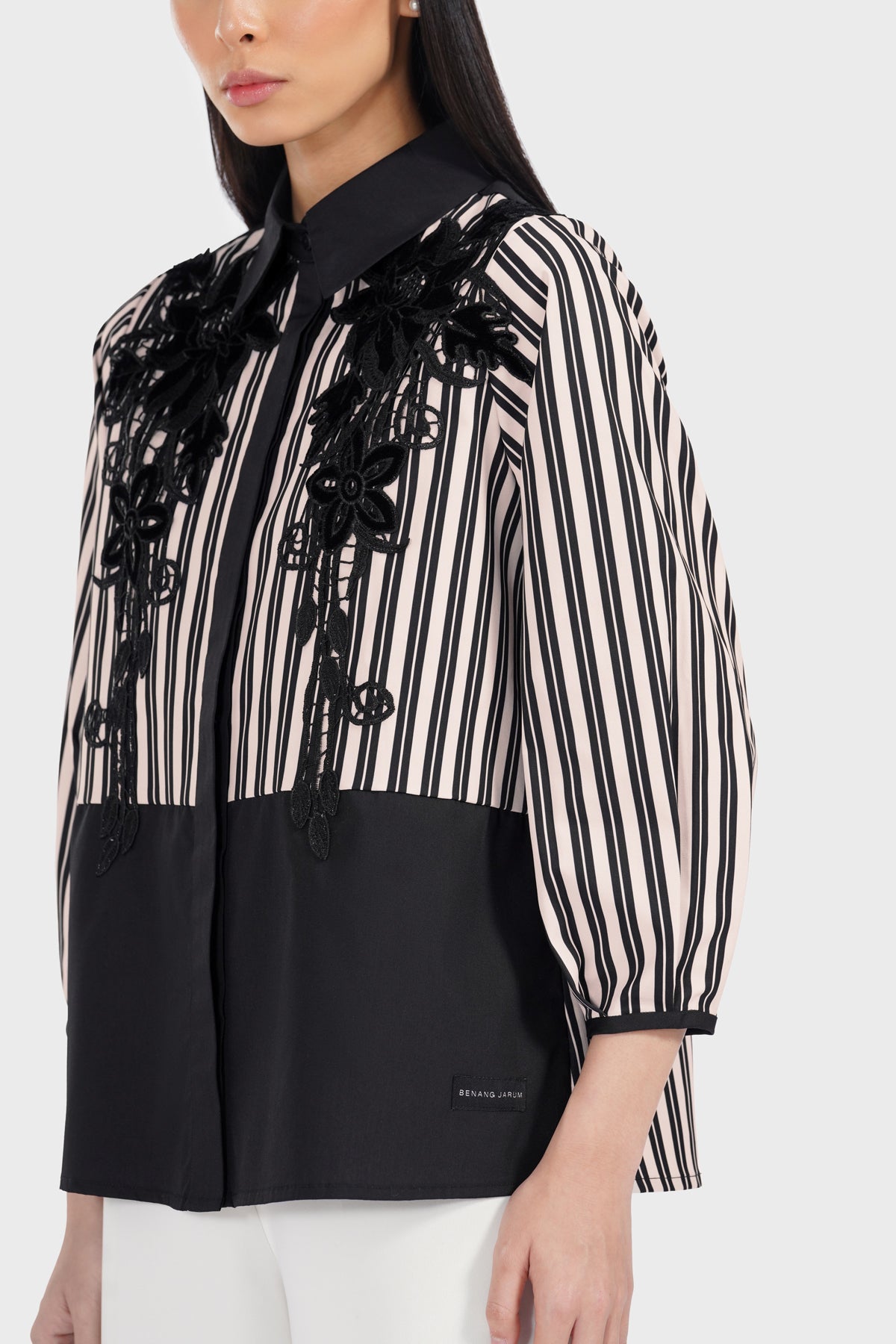 Luzella Embroidery Shirt - Coffee Latte