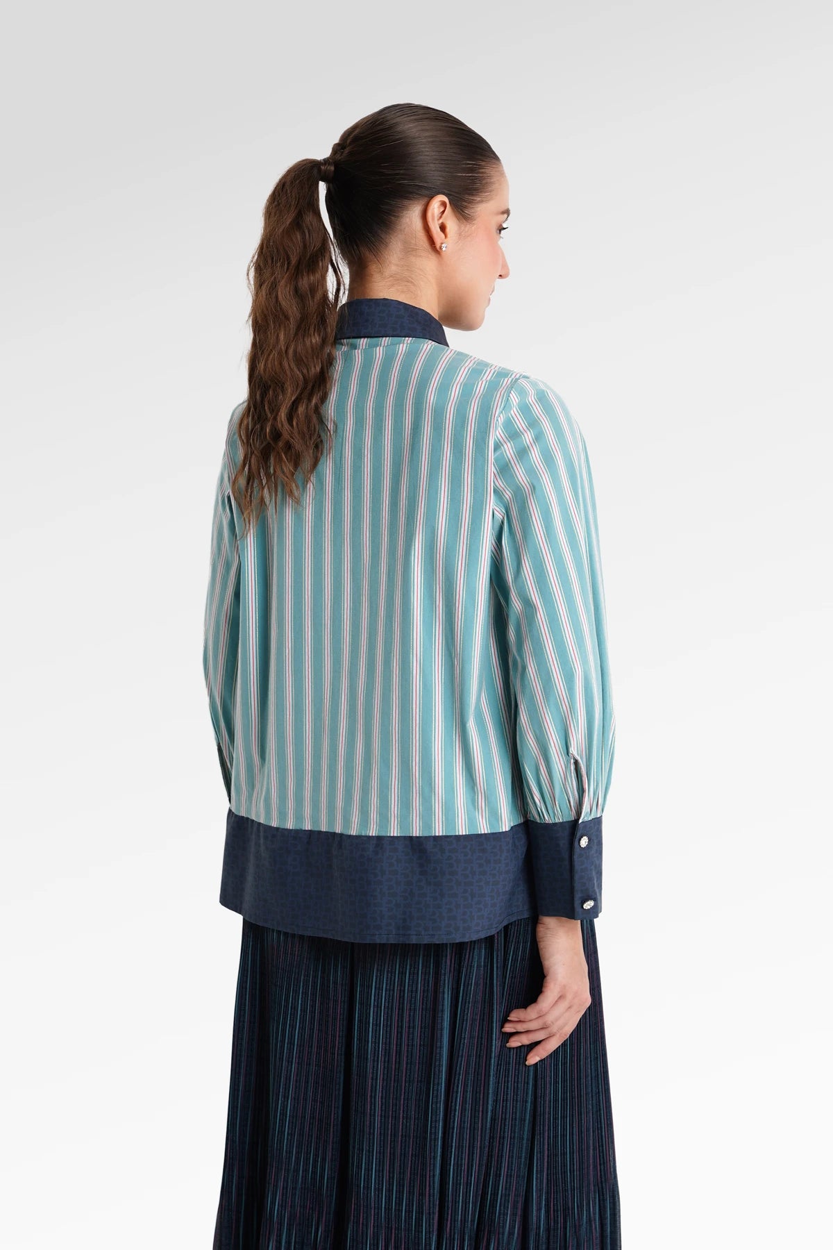 Metanoia Embroidery Lace Shirt - Blue Morpho