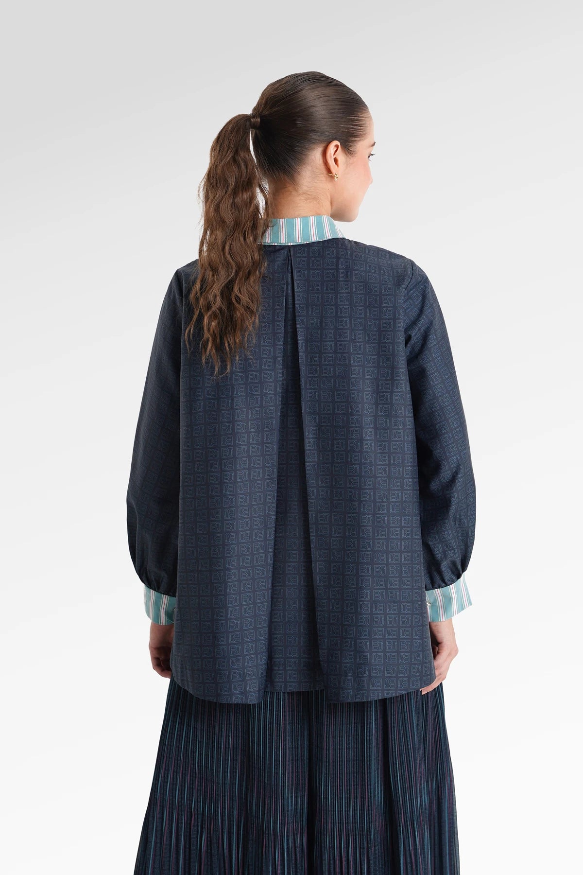 Metanoia Stripe Embroidery Shirt - Blue Morpho