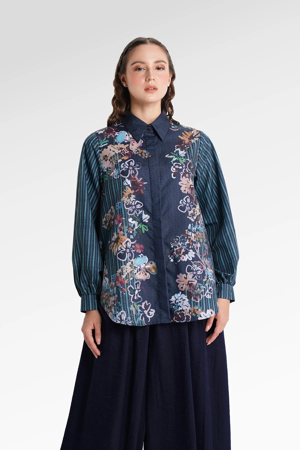 Metanoia Fold Shirt - Blue Morpho