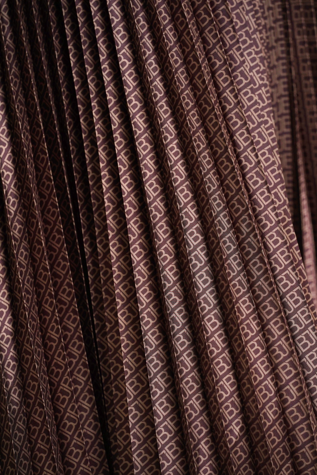 Mono Diagonal Pleated Skirt - Berry