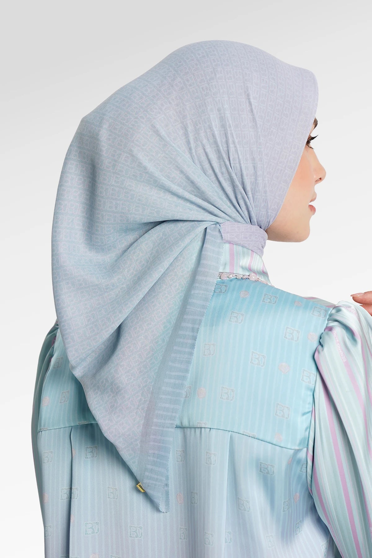 Mono Gradient Scarf - Shell