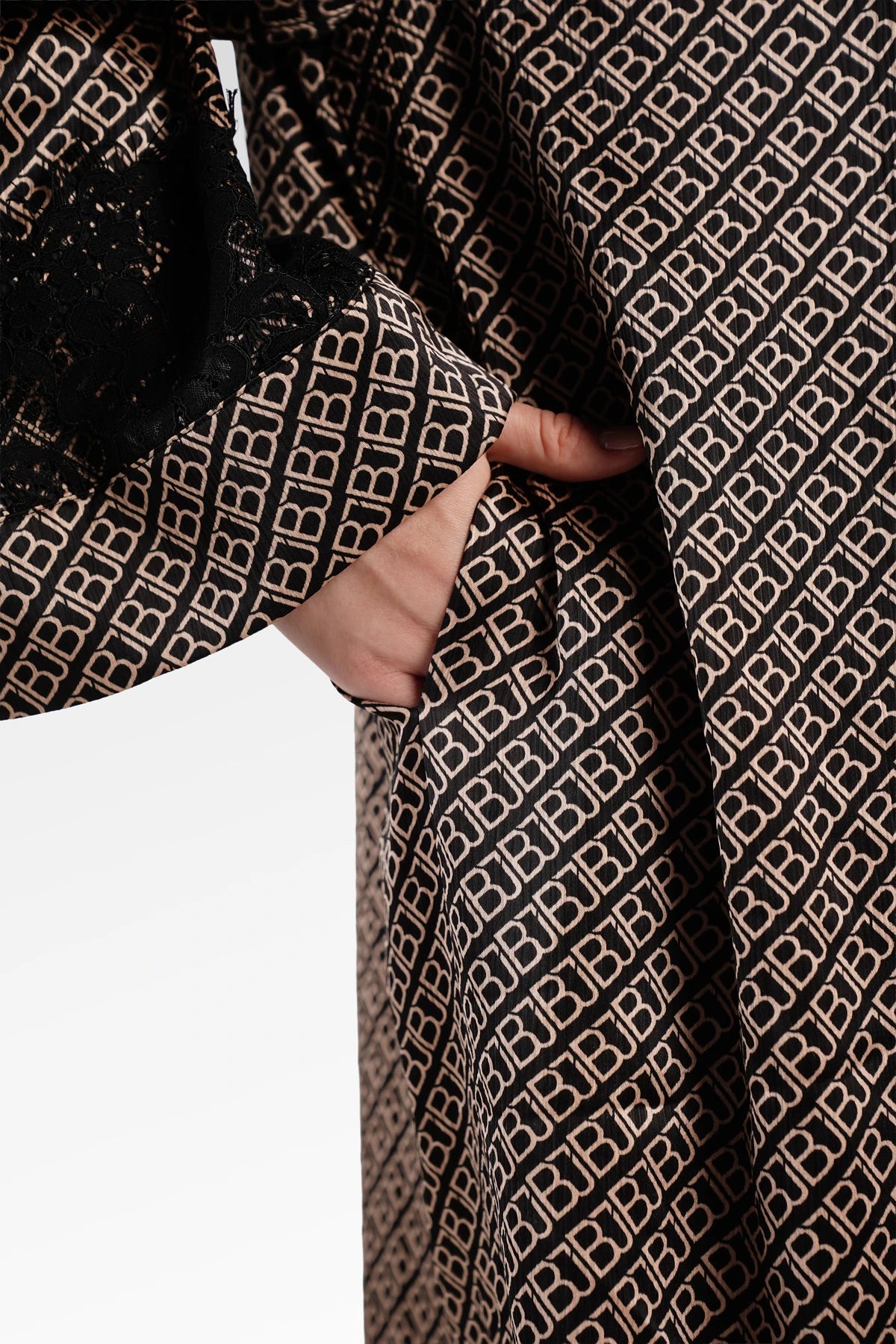 Monogram Diagonal Lace Abaya - Black Choco