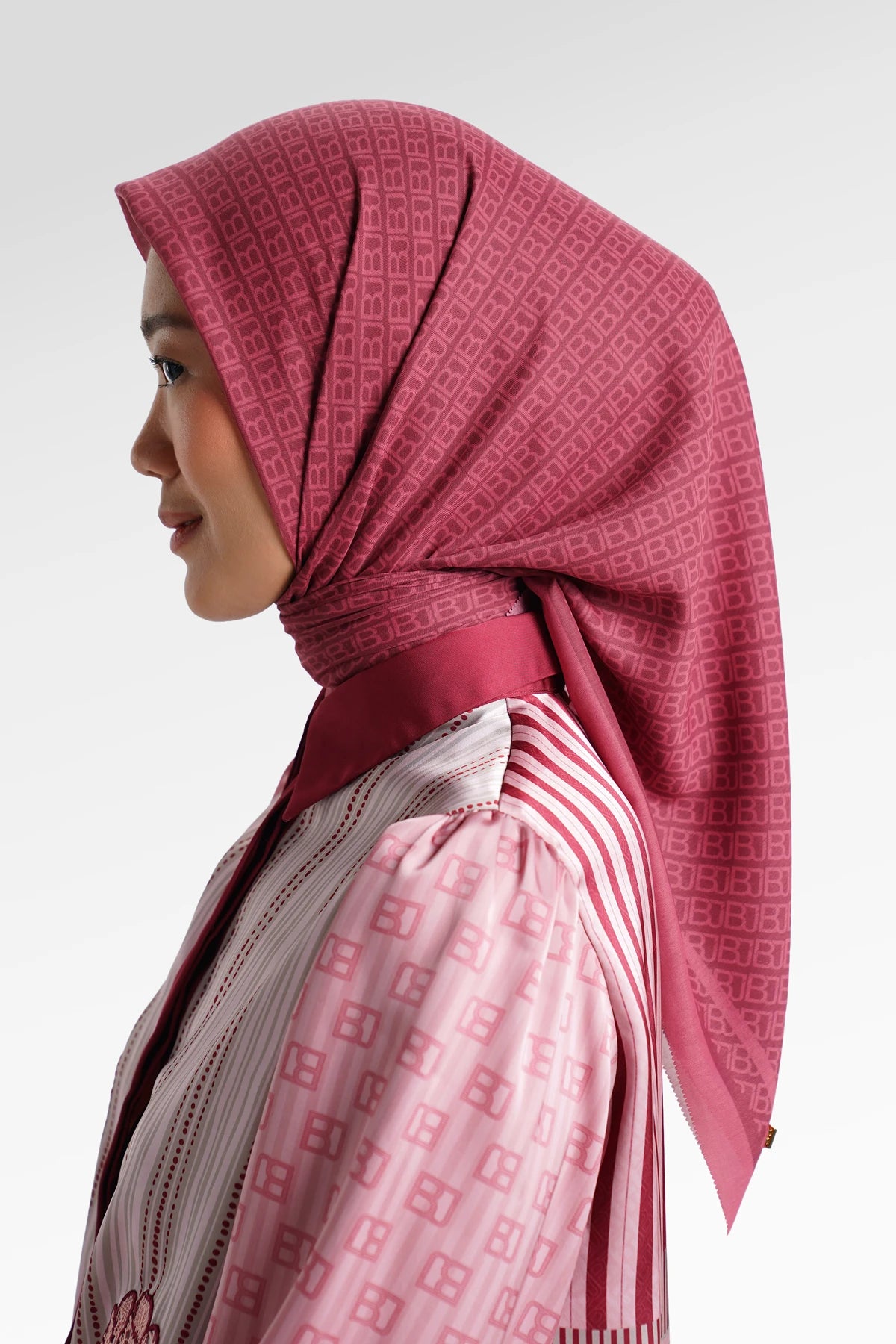 Mono Diagonal Scarf - Coral
