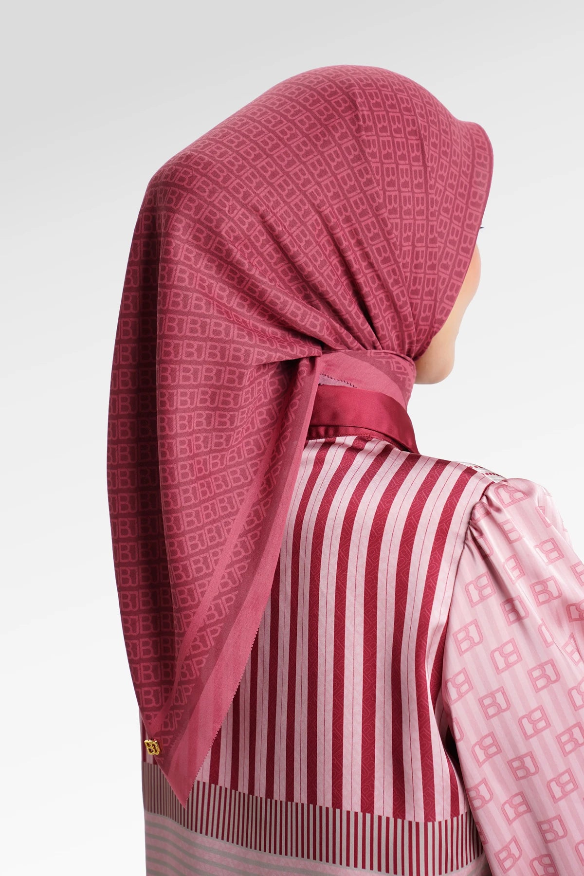 Mono Diagonal Scarf - Coral