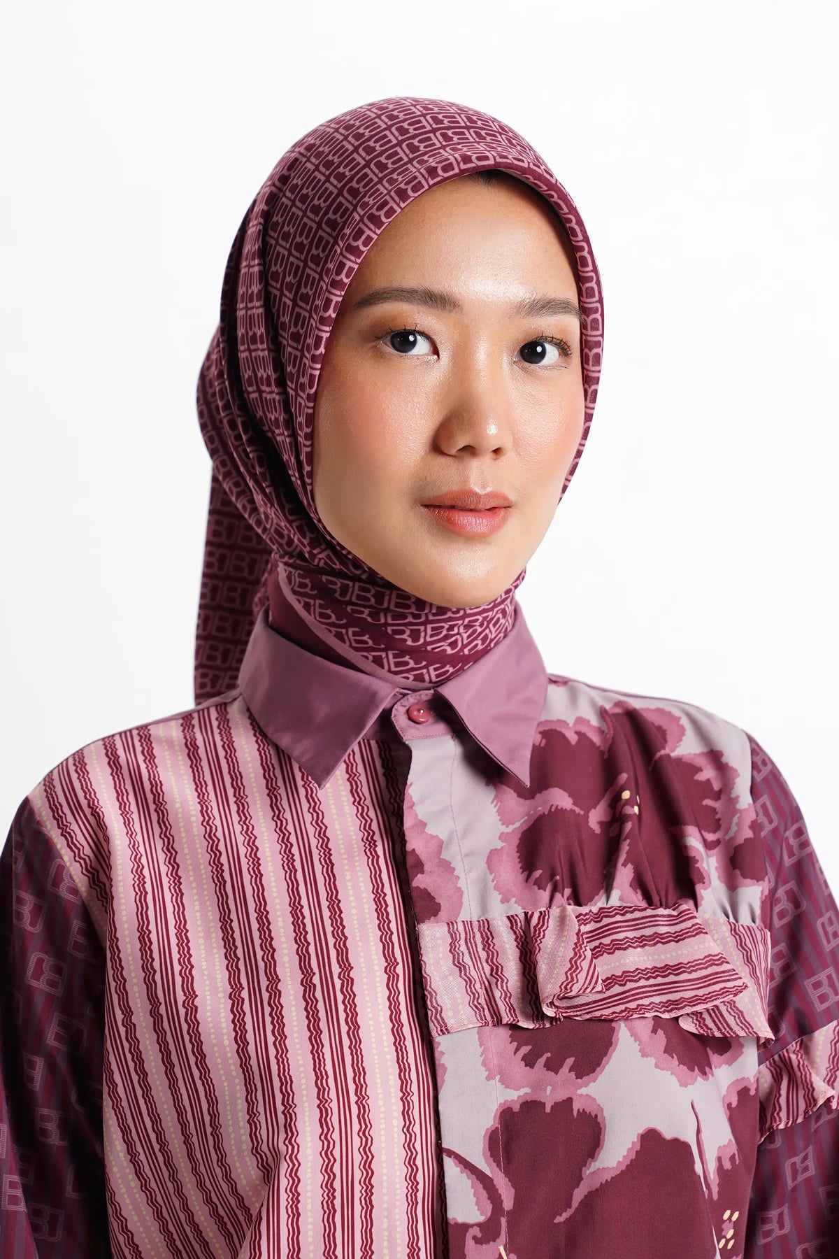 Mono Diagonal Scarf - Red Velvet