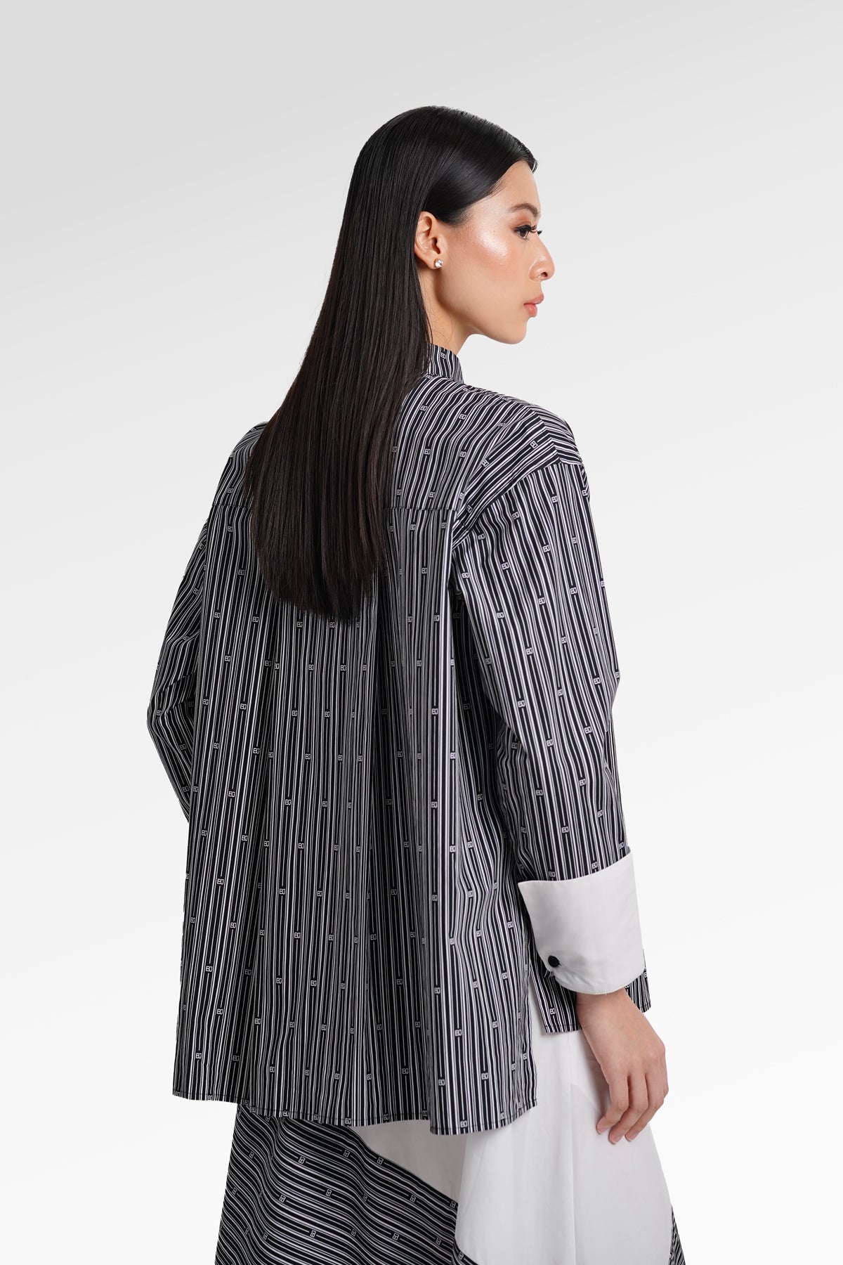 Mono Line Shirt - Oreo
