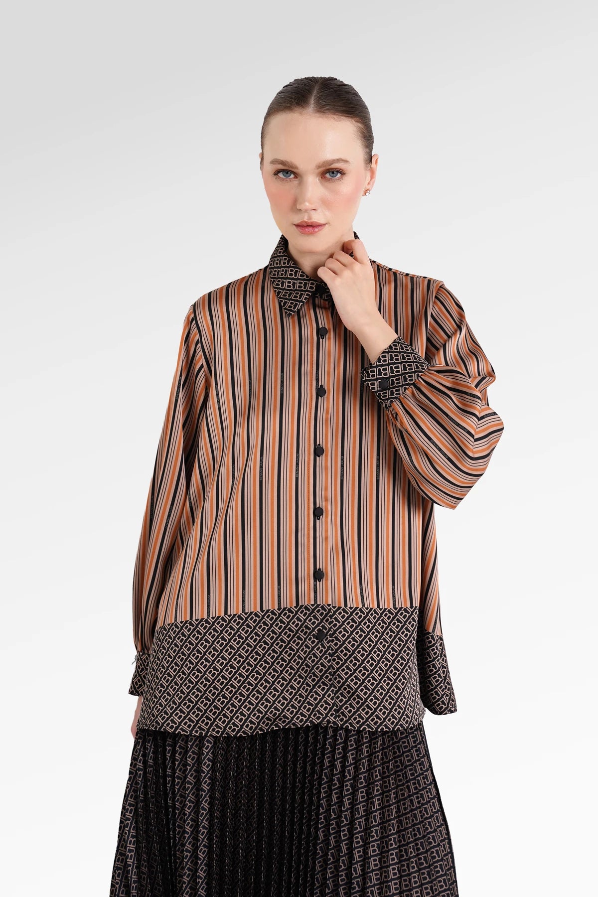 Mono Line Satin Shirt - Black