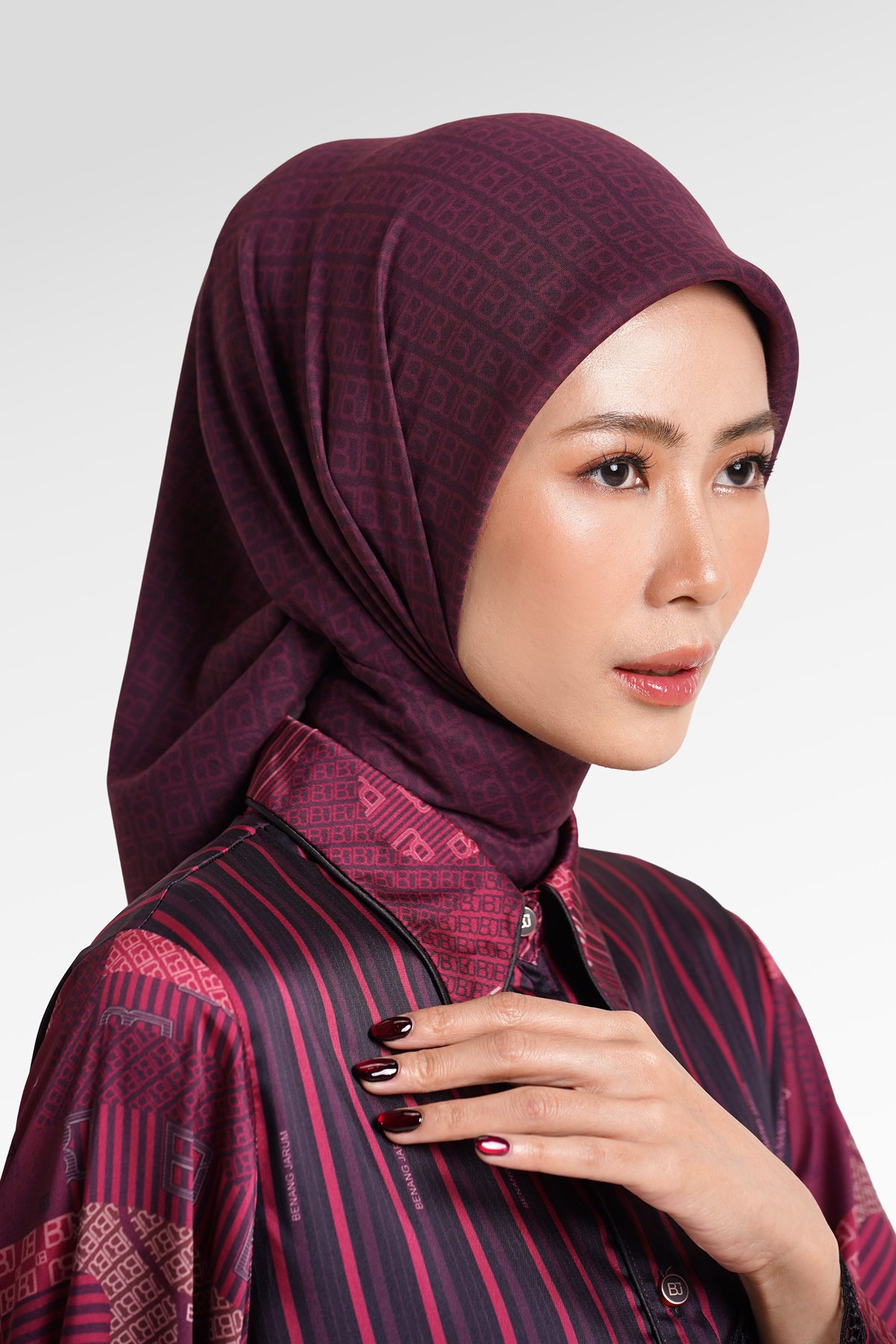 Mono Diagonal Scarf - Berry