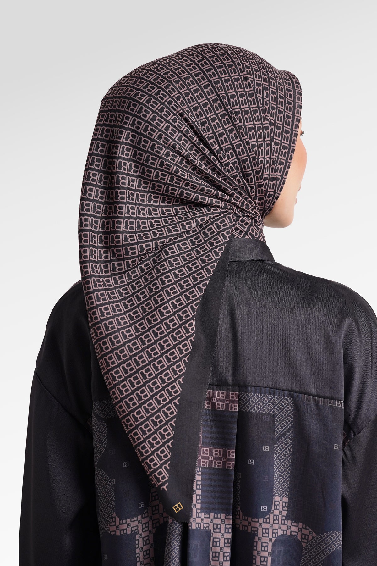 Mono Diagonal Scarf - Black Choco