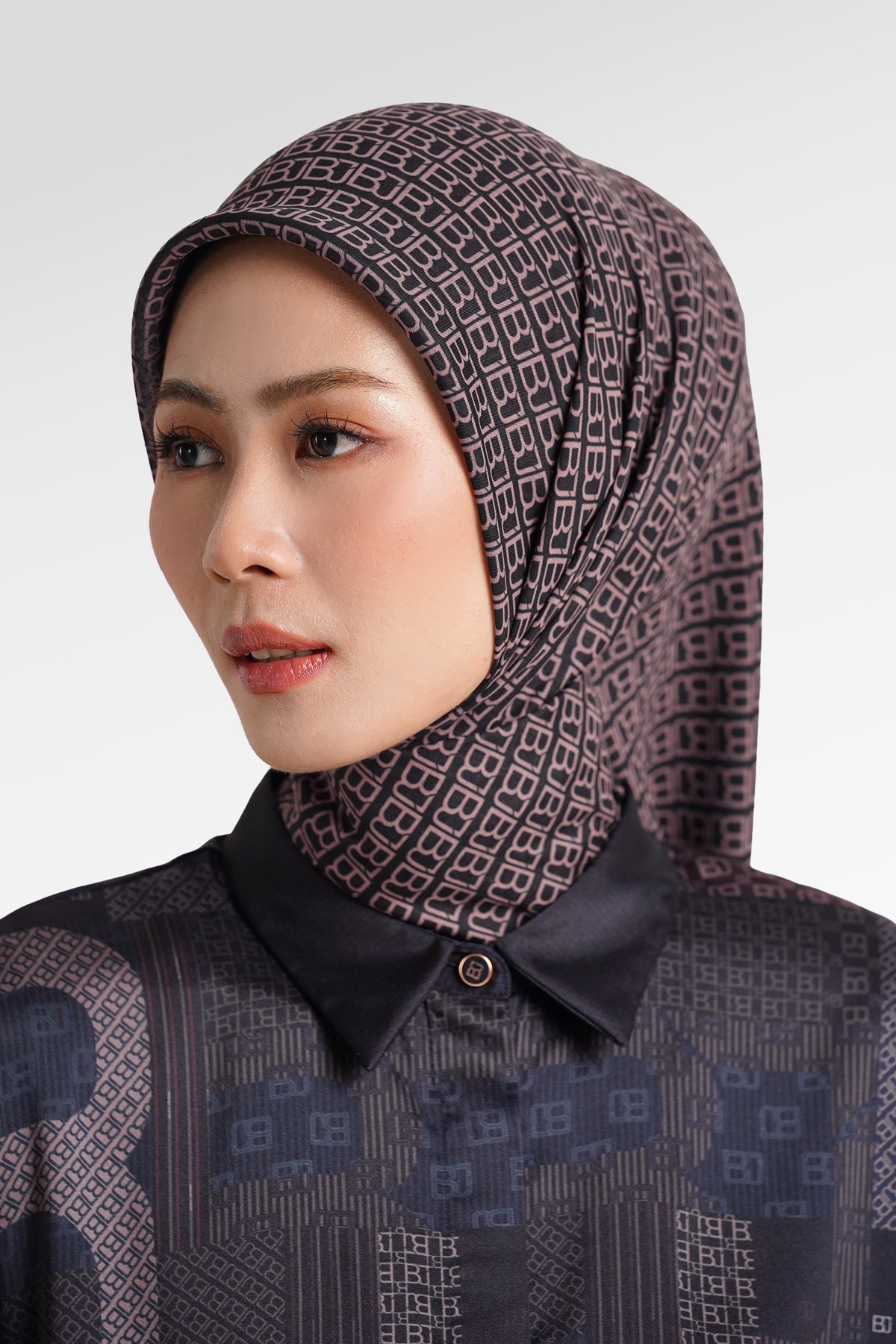 Mono Diagonal Scarf - Black Choco