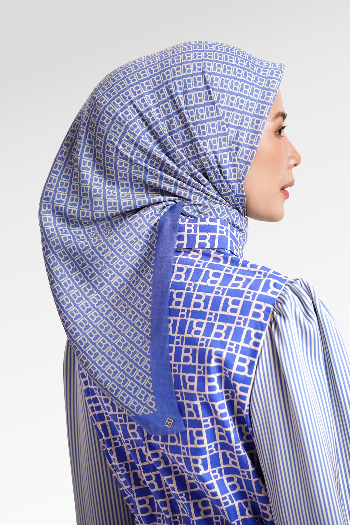 Mono Diagonal Scarf - Placid Blue