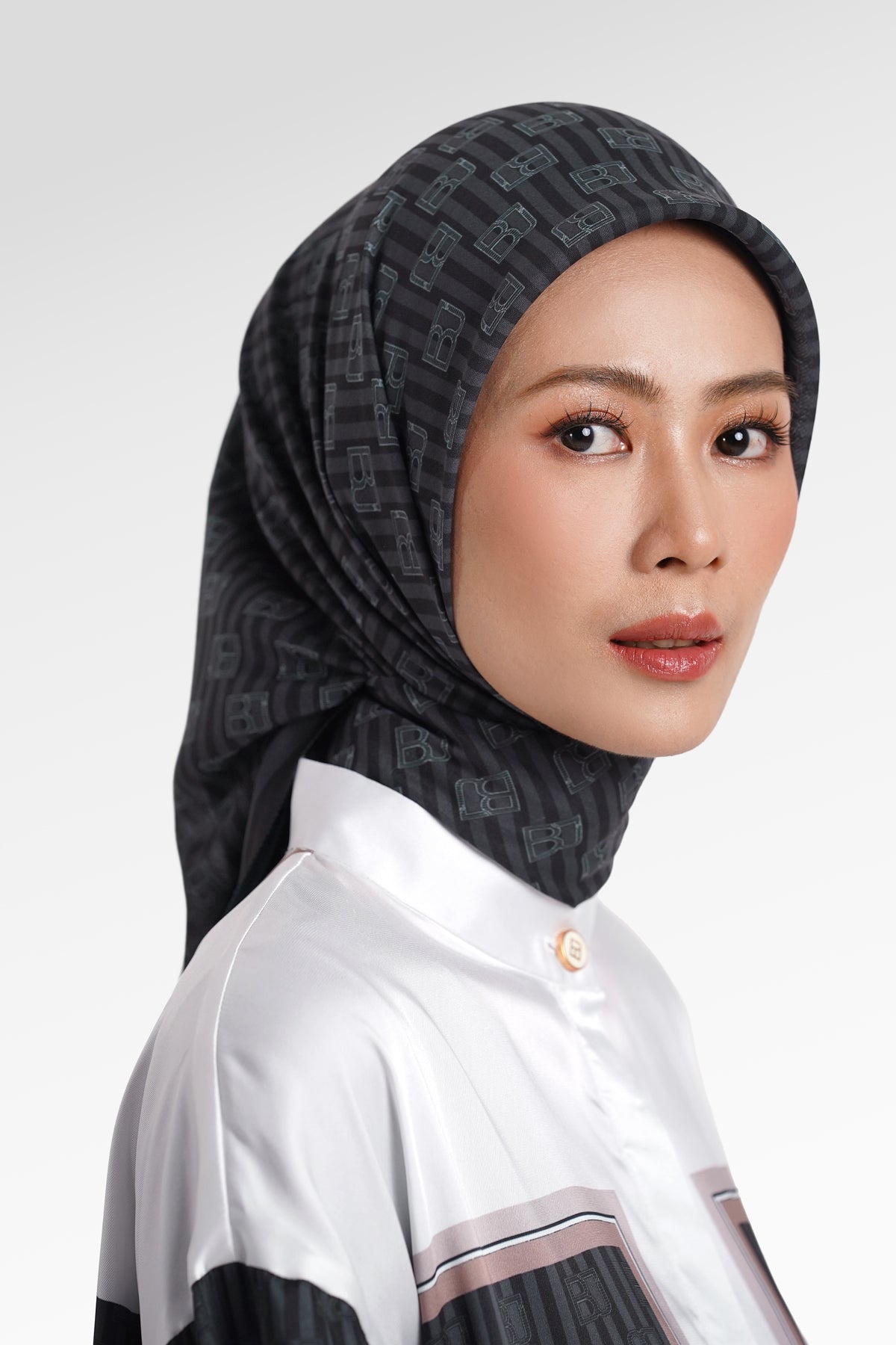 Mono Stripes Scarf - Cookies And Cream