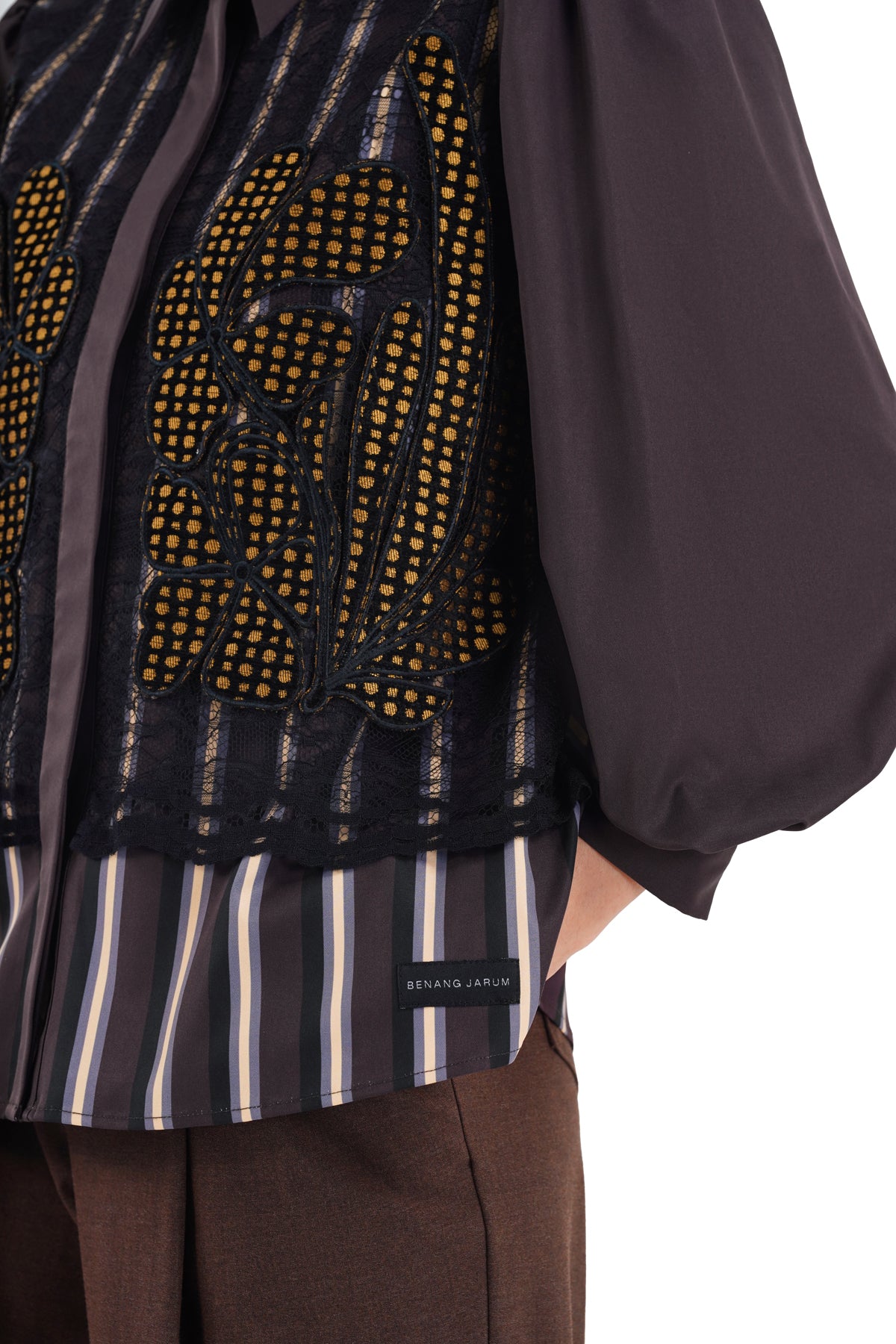 Noira Embroidery Shirt - Redwood