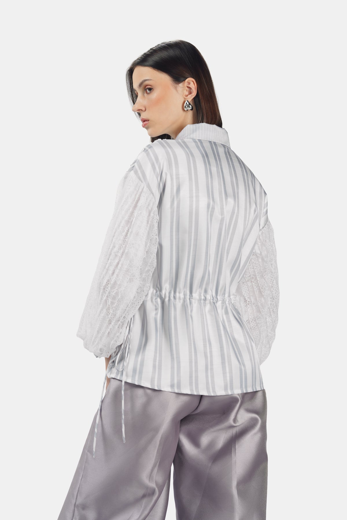 Rielle Embroidery Shirt - White