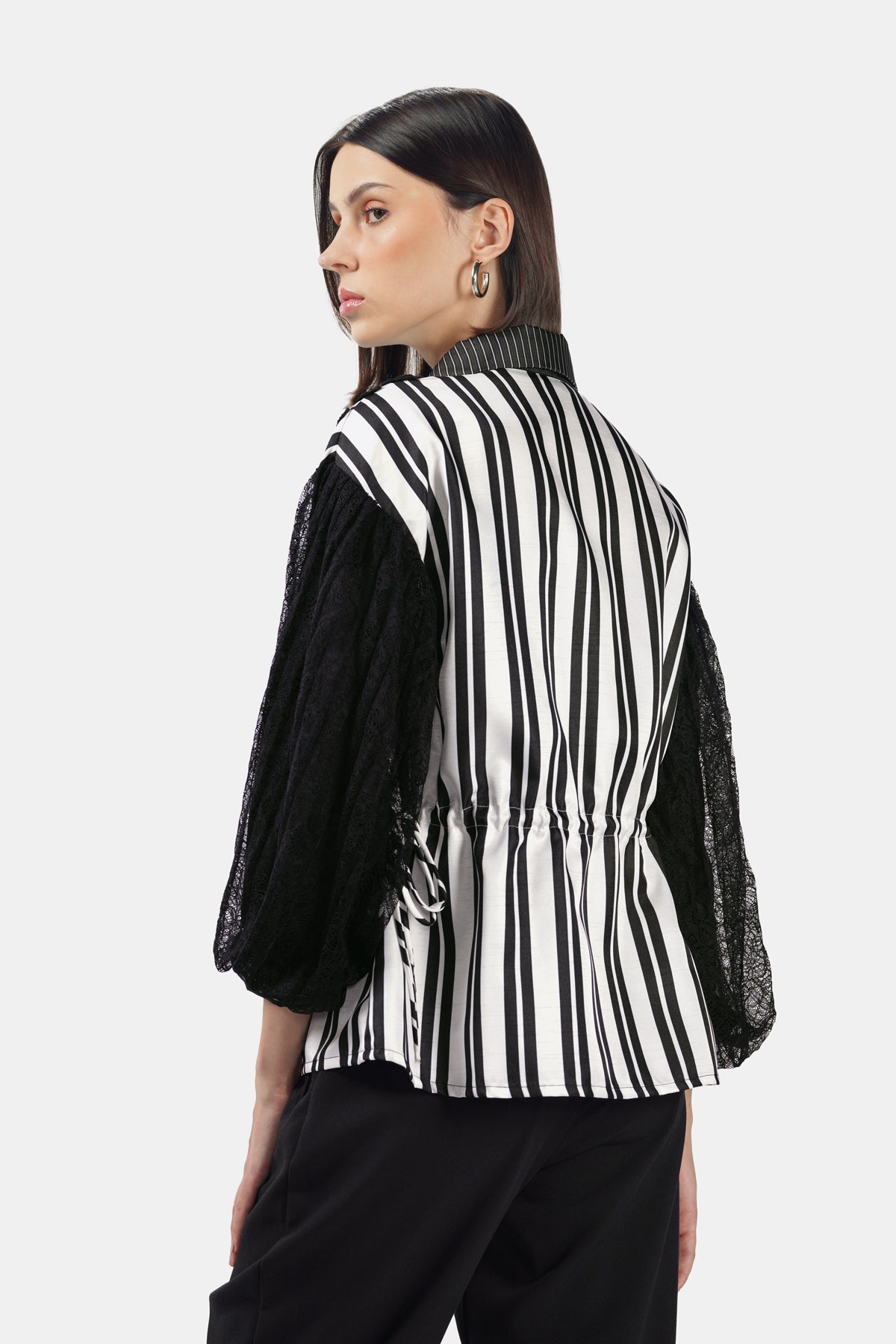 Rielle Embroidery Shirt - Black