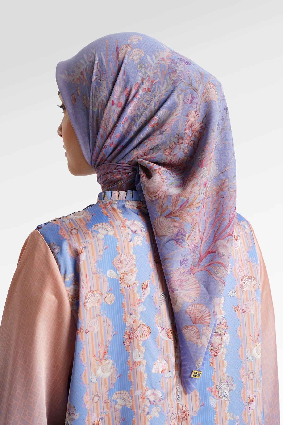 Secret Of The Sea Scarf - Clownfish