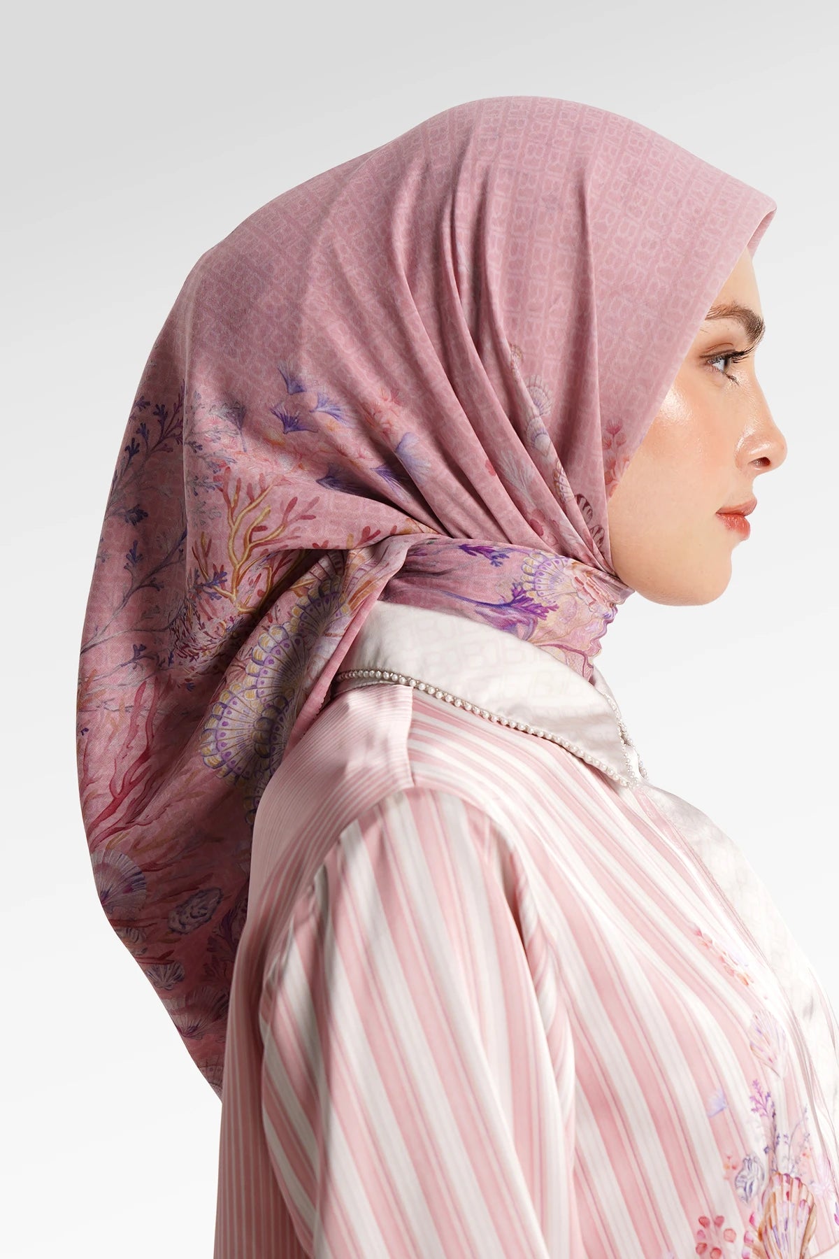Secret Of The Sea Scarf - Jellyfish