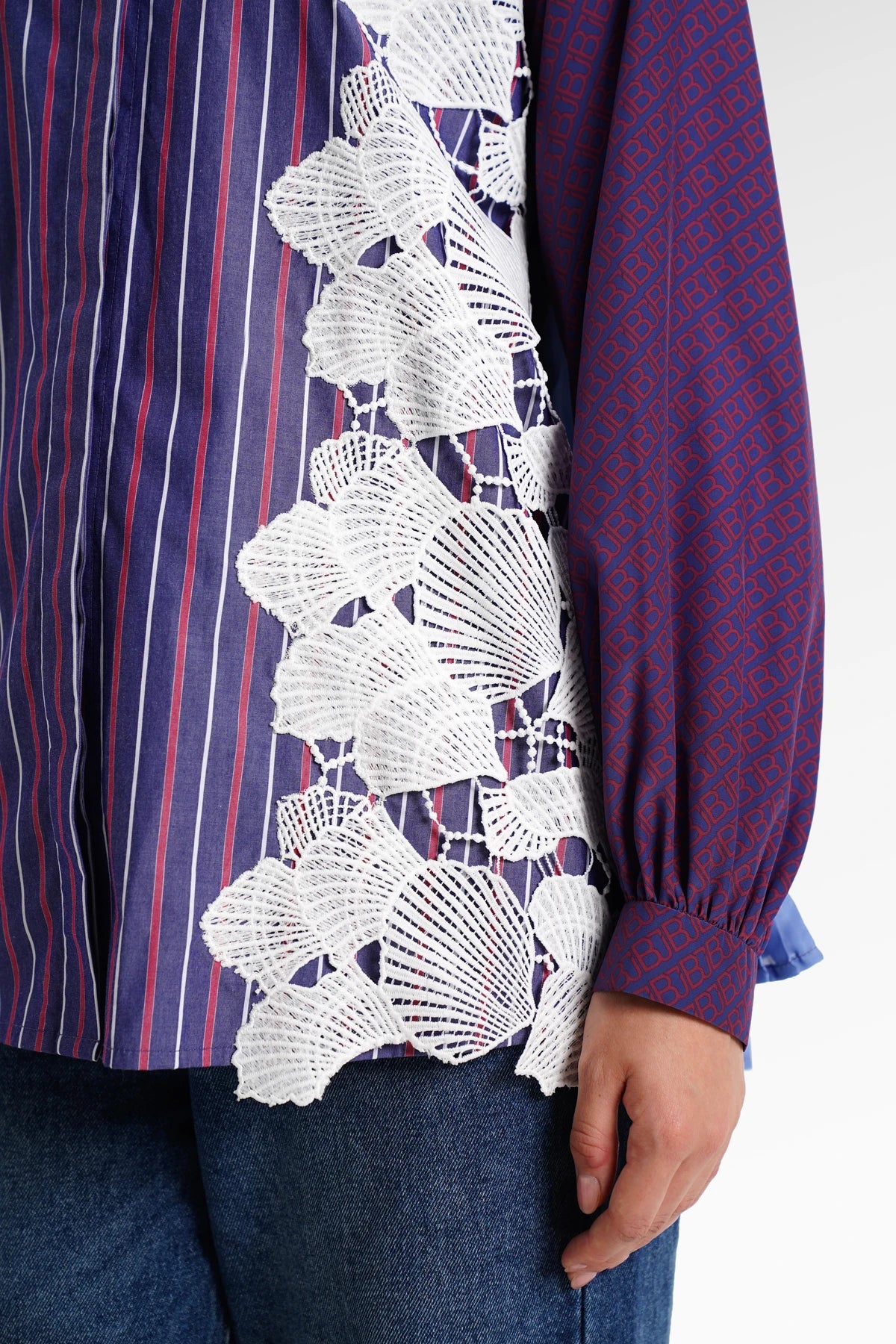 Secret Of The Sea Back Pleated Shirt - Clownfish