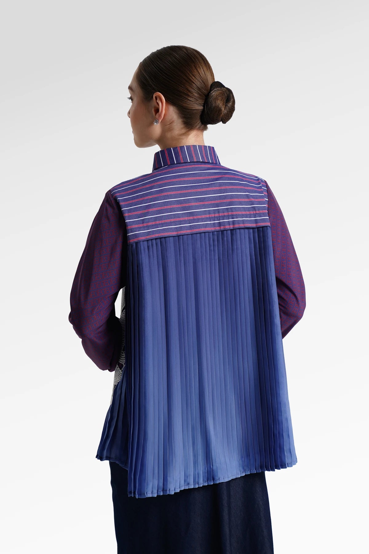 Secret Of The Sea Back Pleated Shirt - Clownfish