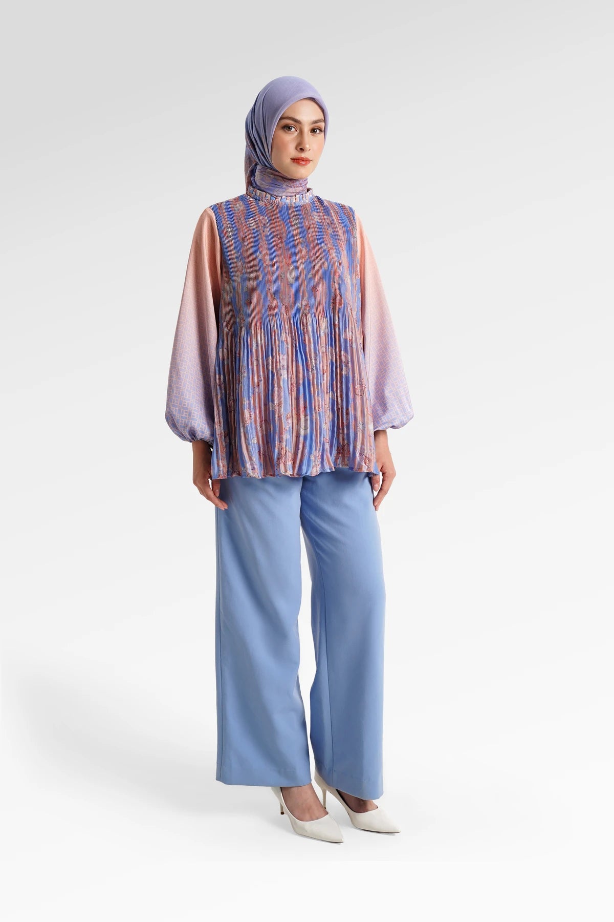 Secret Of The Sea Pleated Blouse - Clownfish