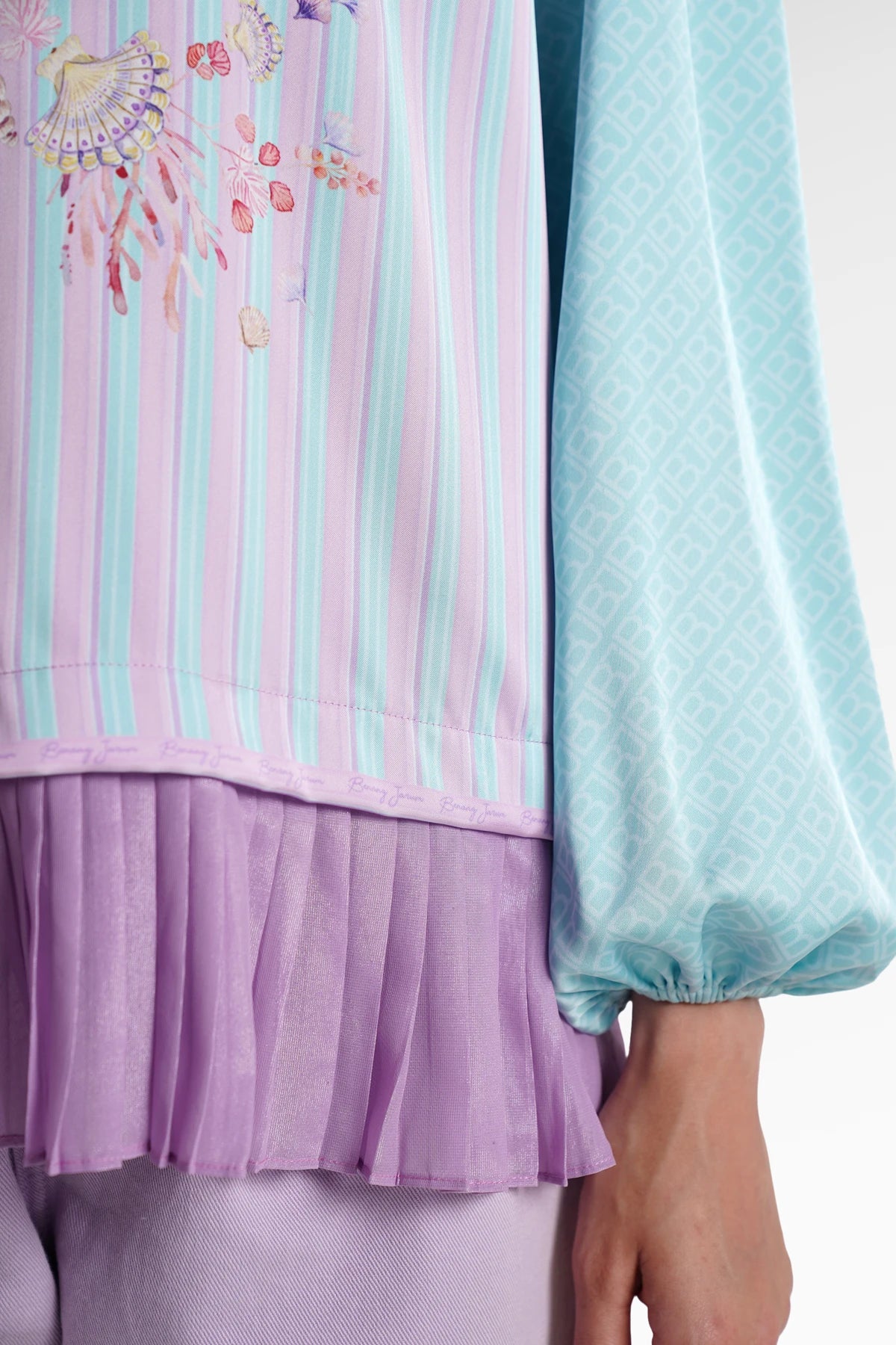 Secret Of The Sea Puff Blouse - Shell