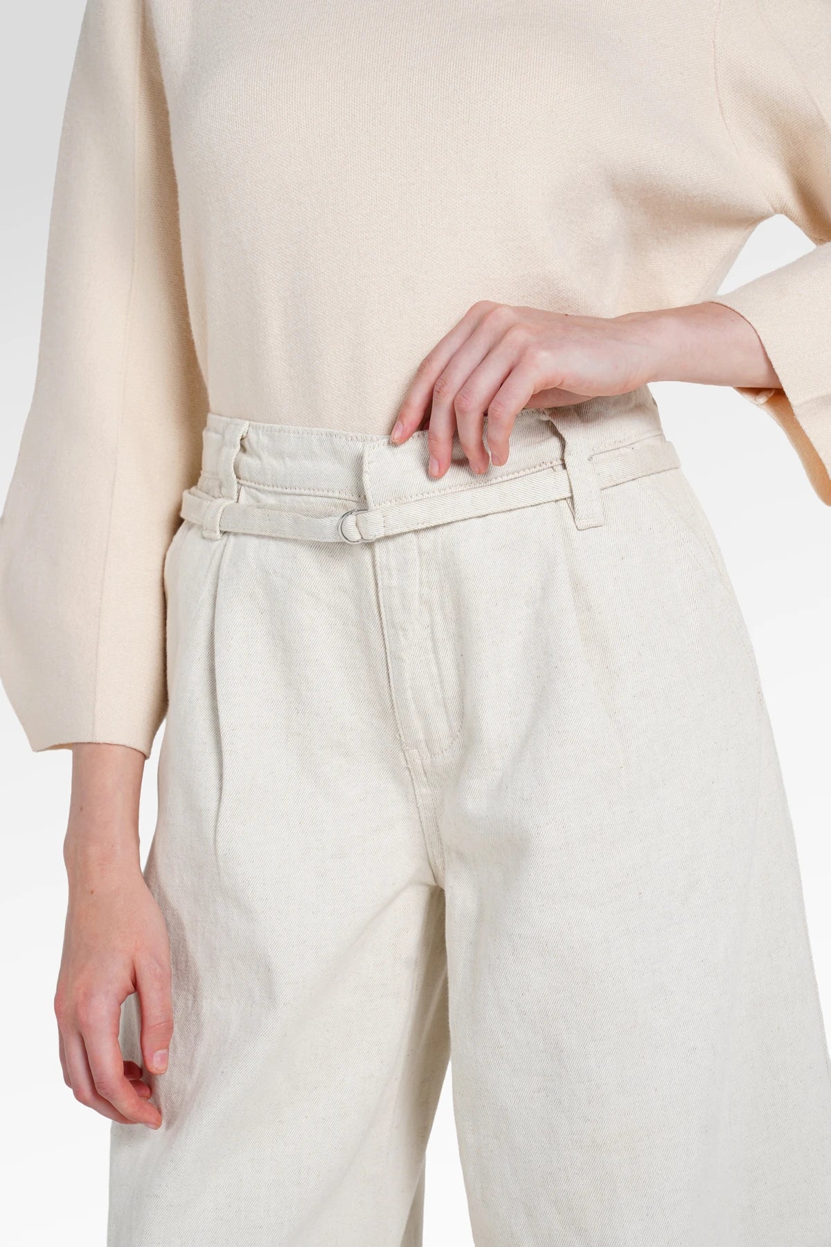 Signature Belted Denim Pants - White