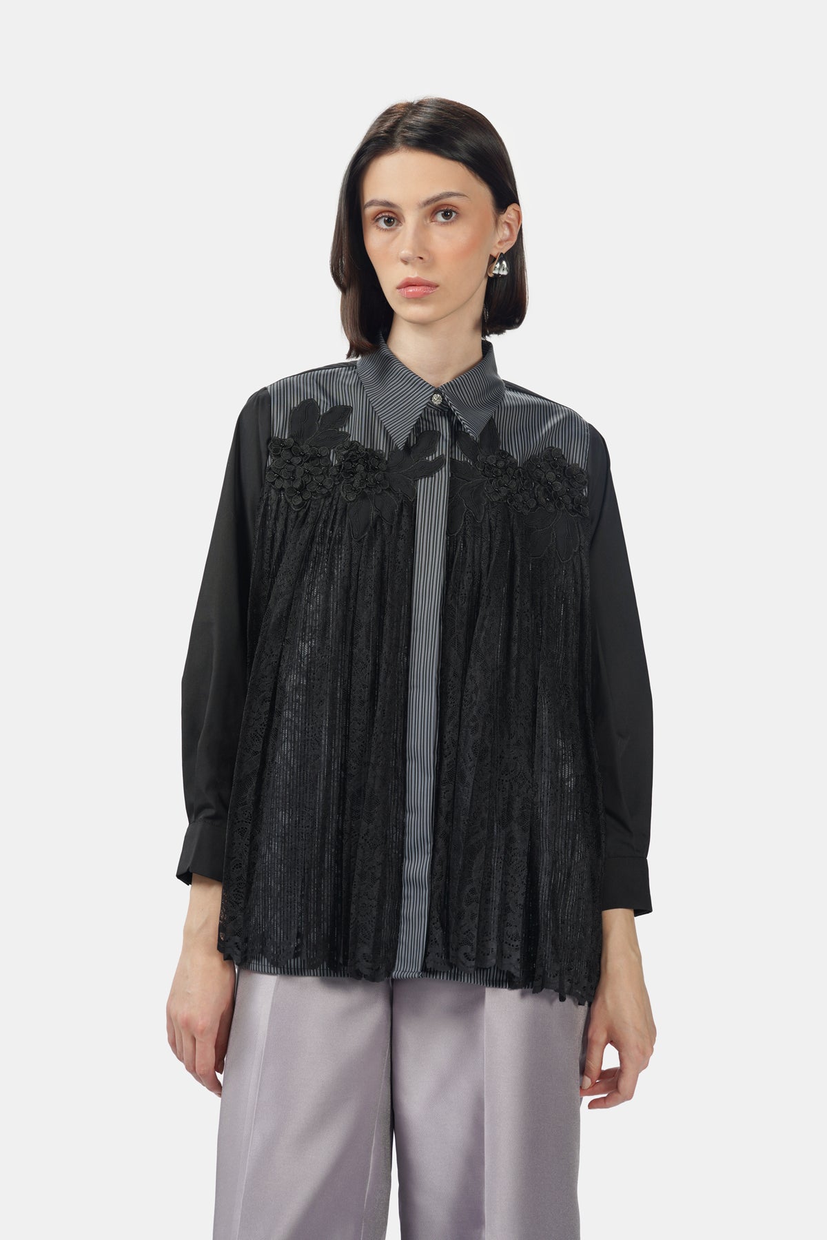 Seara Embroidery Shirt - Black