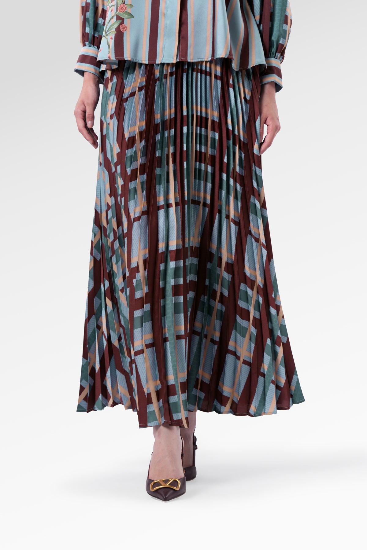 Selena Pleated Skirt - Navy Peony