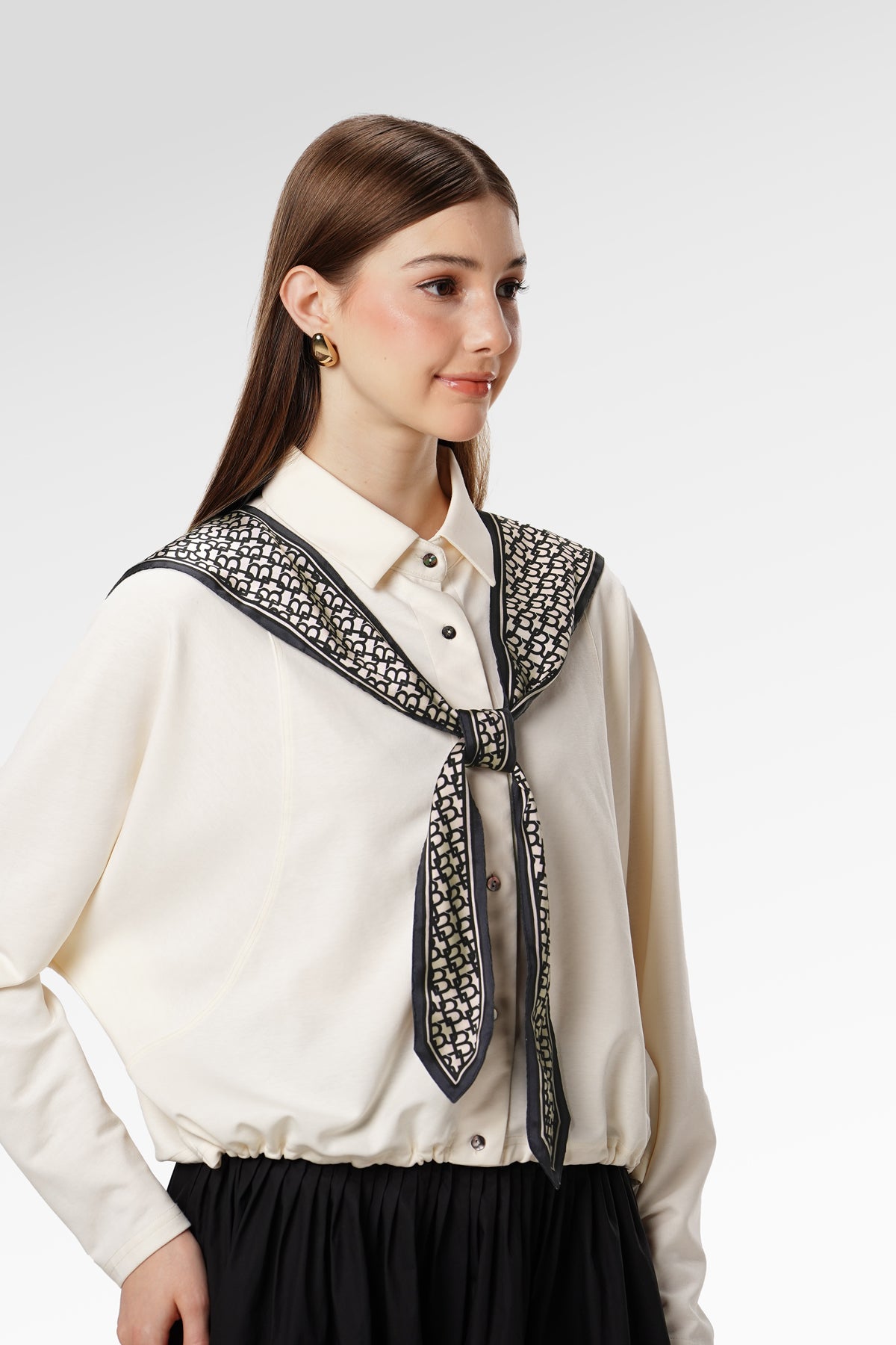 Signature Monogram Neck Scarf - Black