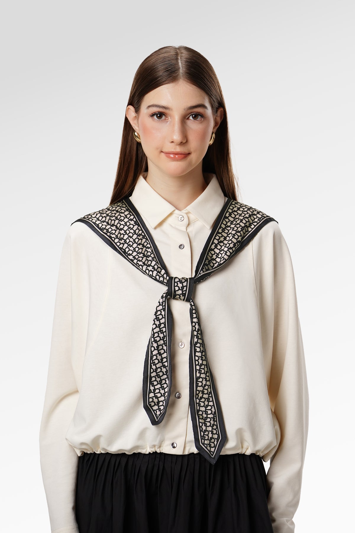 Signature Monogram Neck Scarf - Black