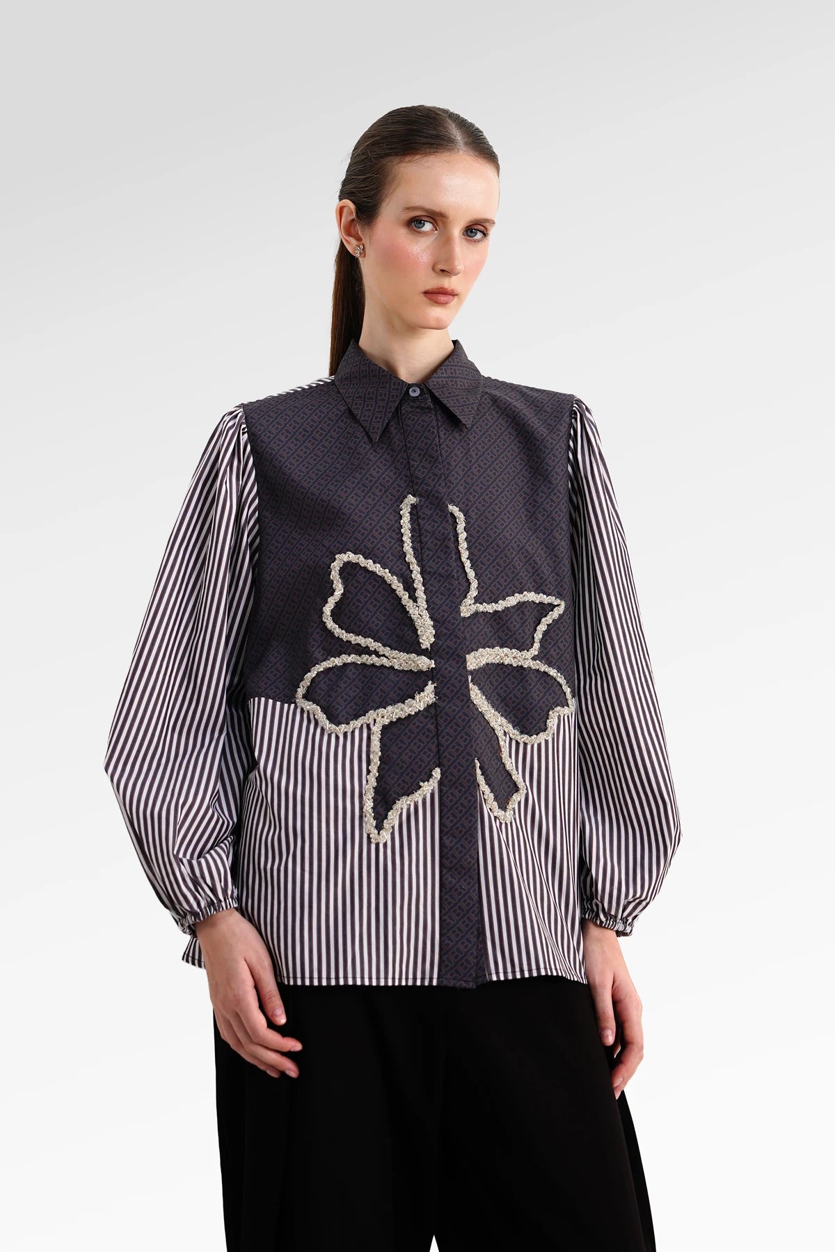 The Monogram Embroidery Beads Shirt - Choco